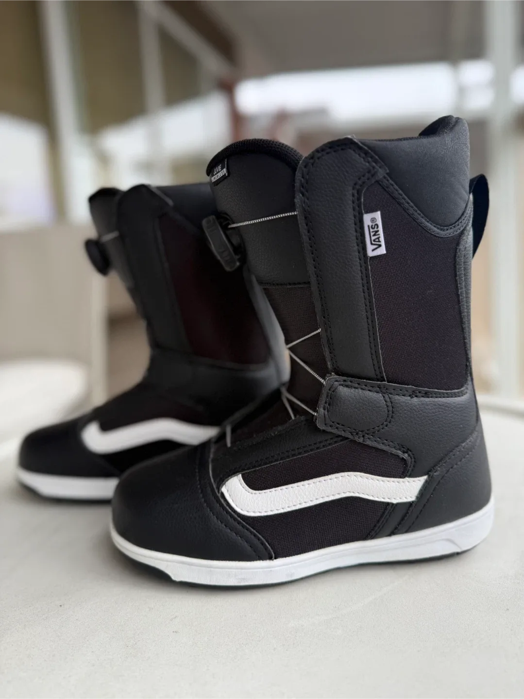 Vans Juvie Linerless Snowboard Boots - US 4 image indicator(2)