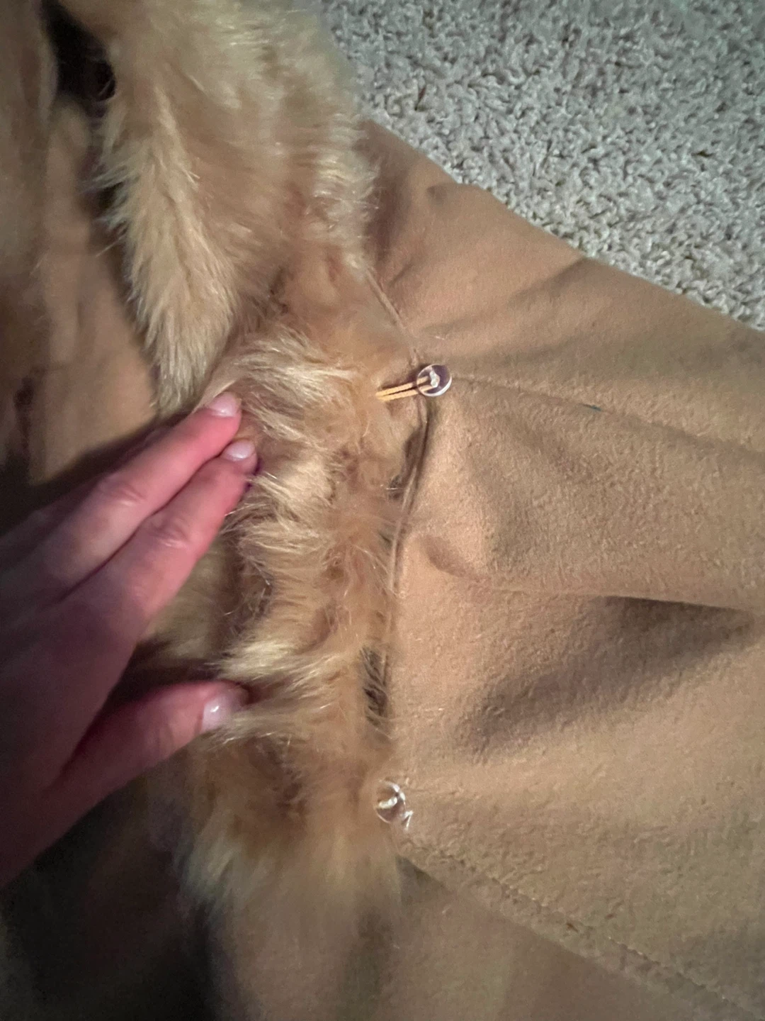 Tan Cape with Faux Fur Trim - photo 4