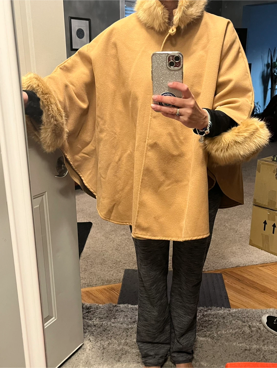 Tan Cape with Faux Fur Trim - photo 5