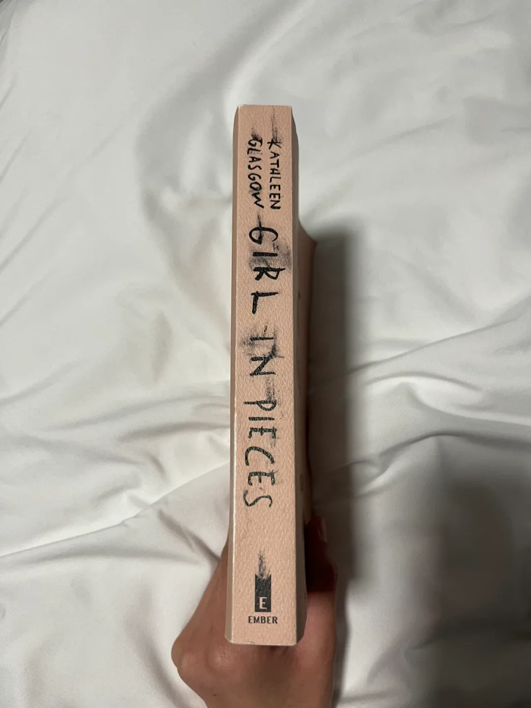 Girl in Pieces by Kathleen Glasgow image indicator(3)