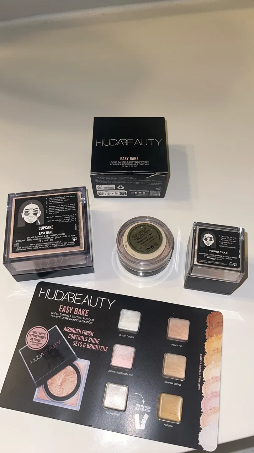 Huda Beauty Easy Bake & Laura Mercier Powder image indicator(4)
