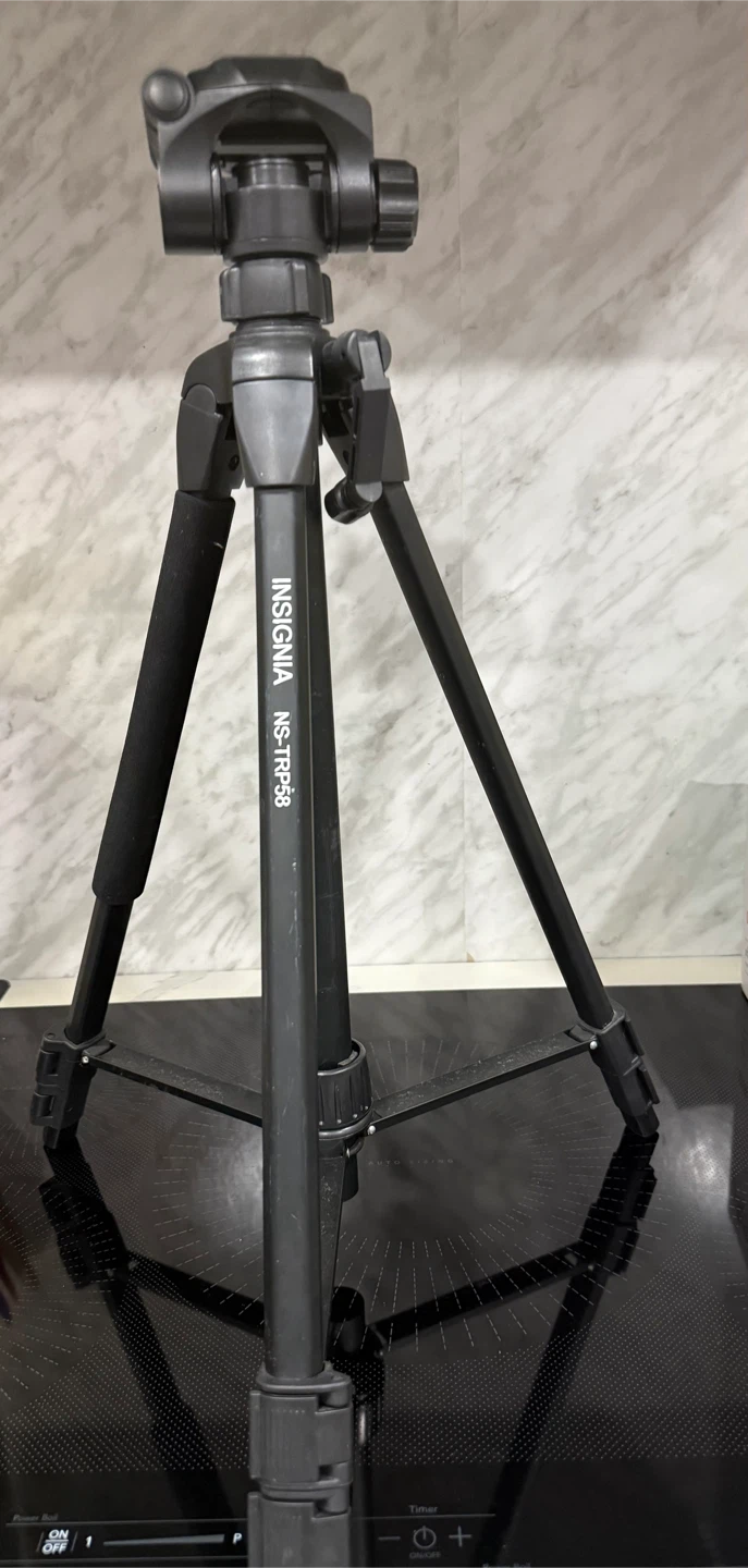 Insignia NS-TRP58 Tripod