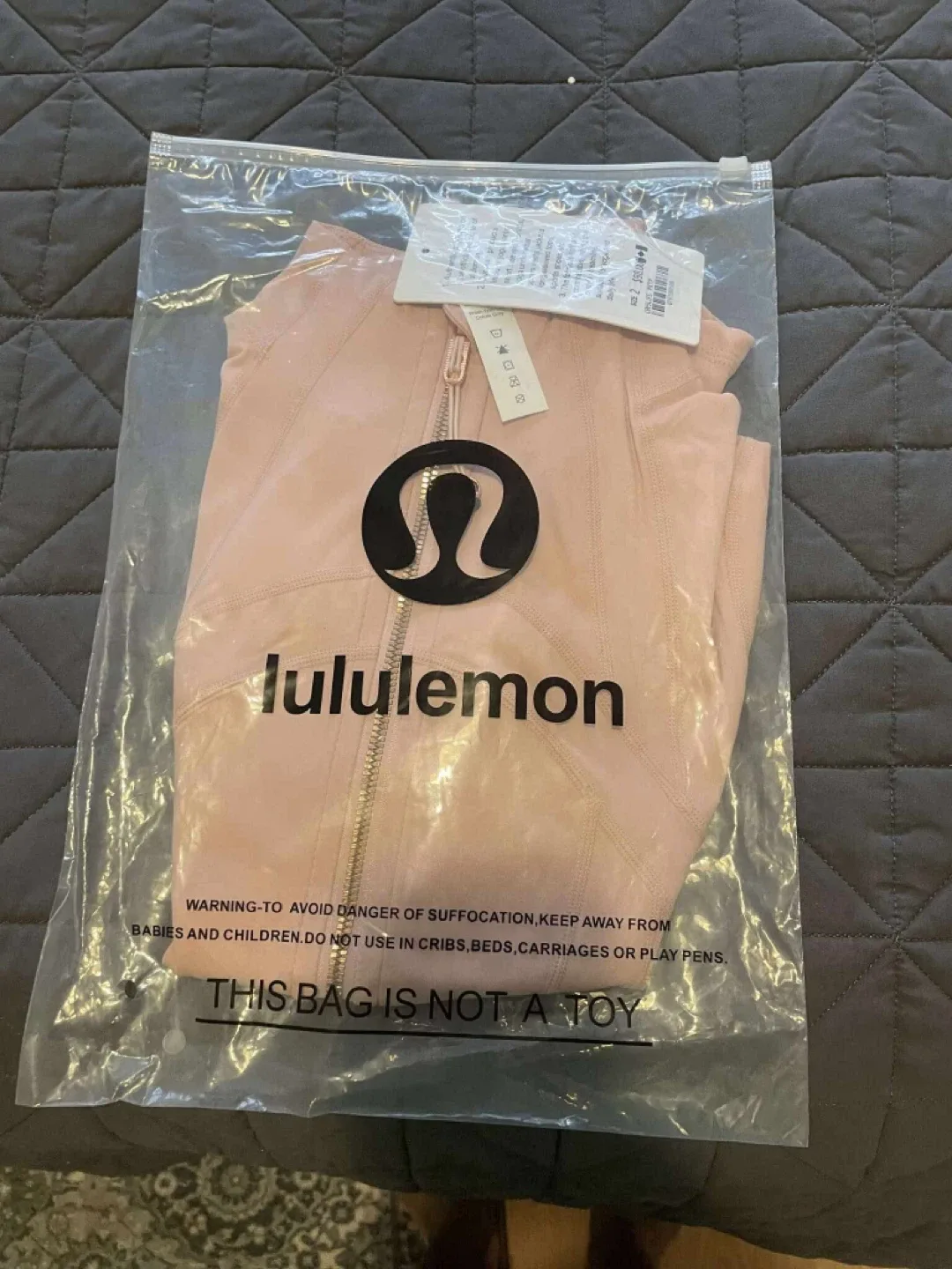 New Lululemon Define Jacket Size 2 image indicator(4)