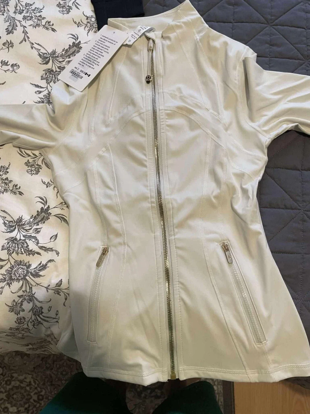 New Lululemon Define Jacket Size 2 image indicator(2)