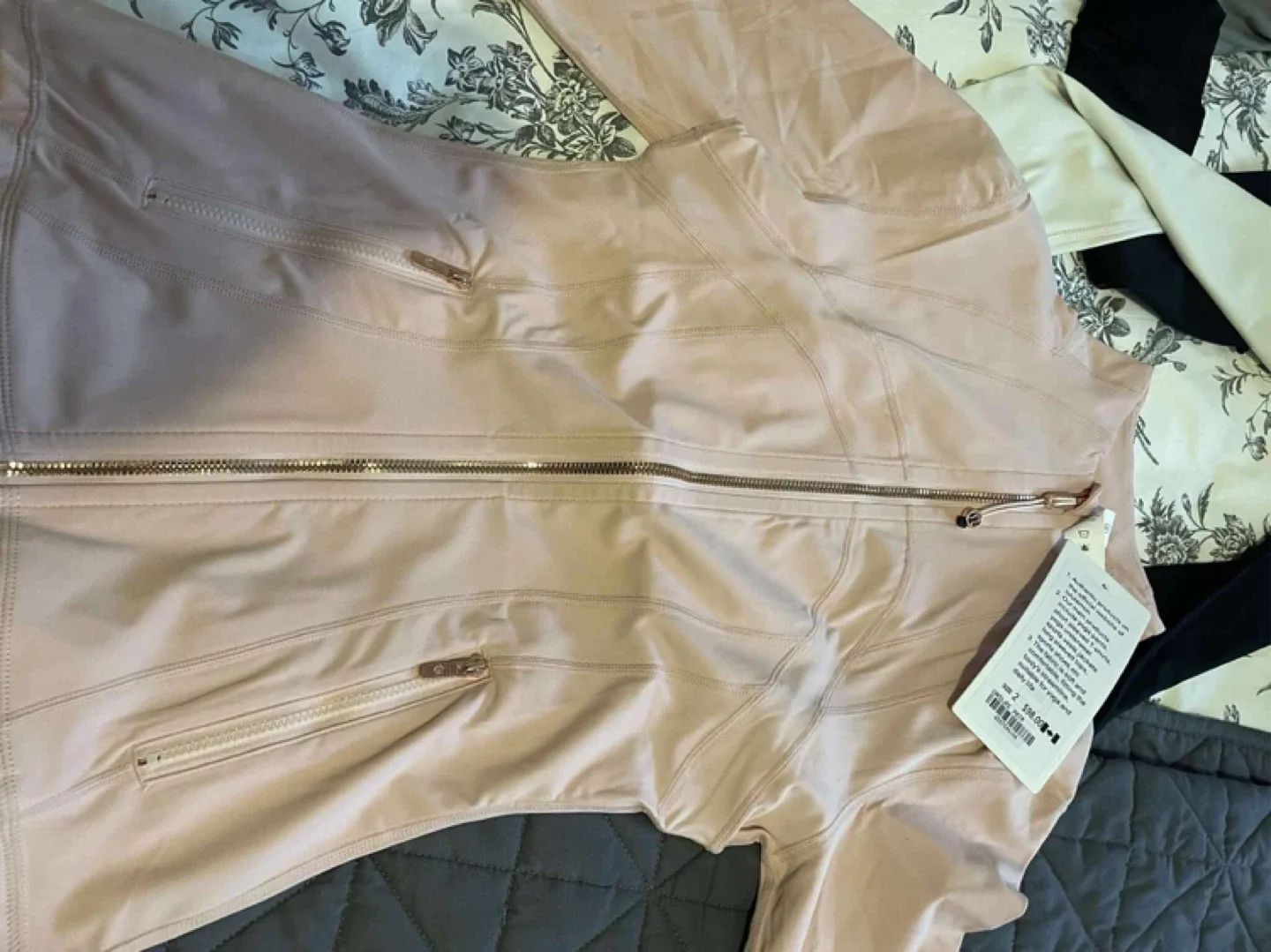 New Lululemon Define Jacket Size 2 image indicator(5)