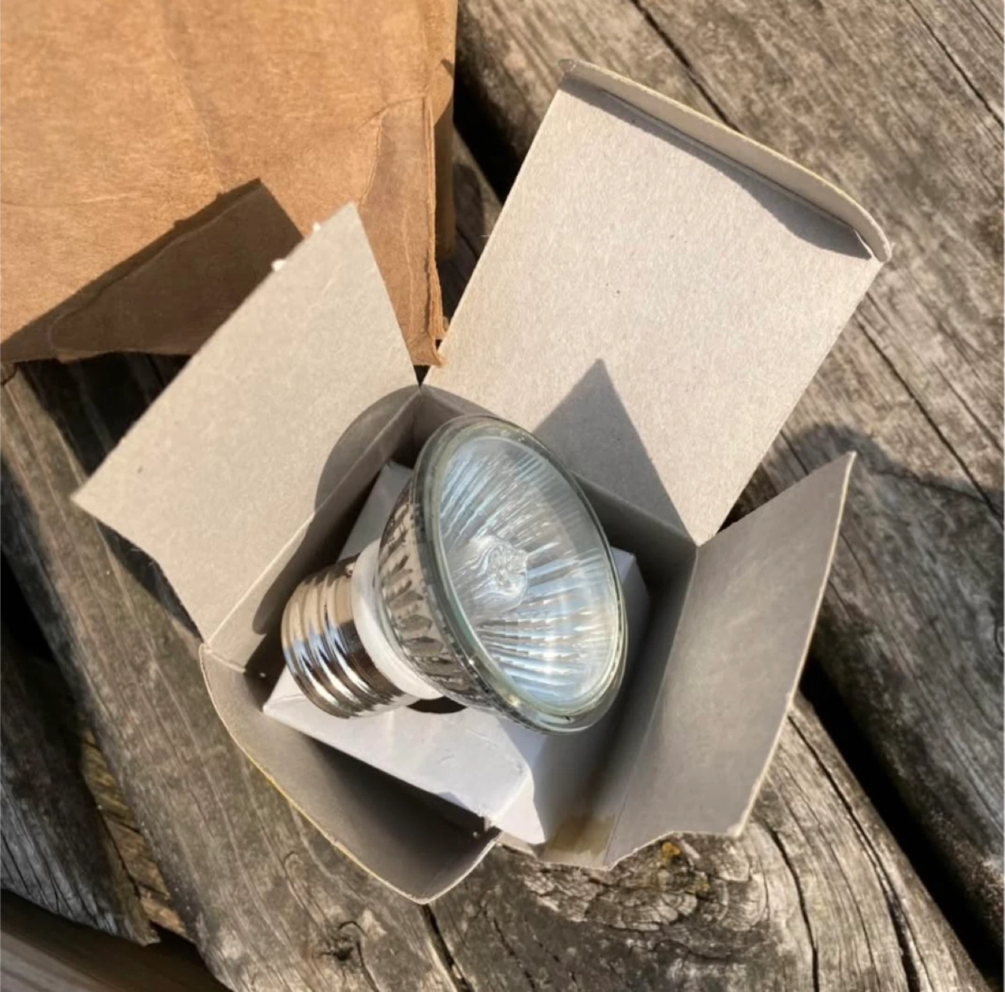 Gallery Halogen PAR16 Light Bulb - New - photo 2