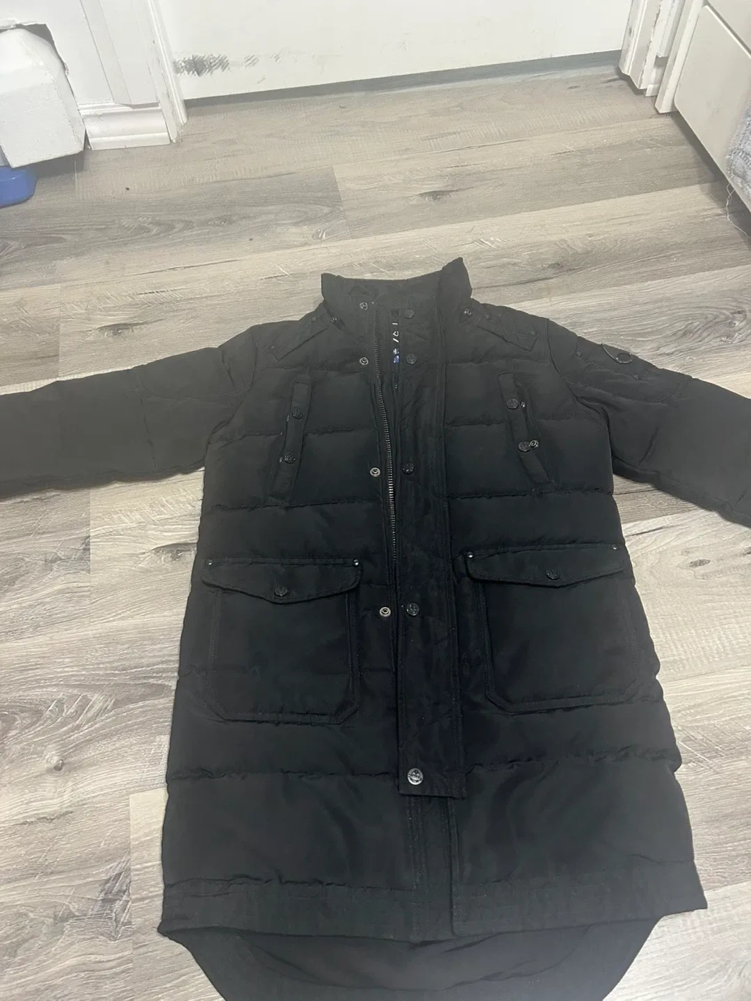 Moose Knuckles Down Parka - Size M/M image indicator(6)