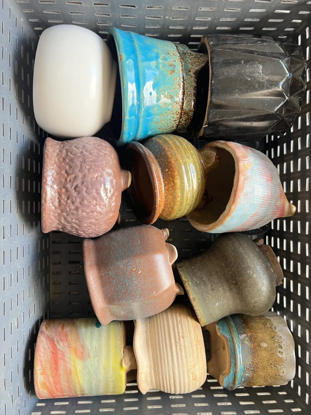 Assorted Decorative Ceramic Plant Pots $2-$4 each image indicator(6)