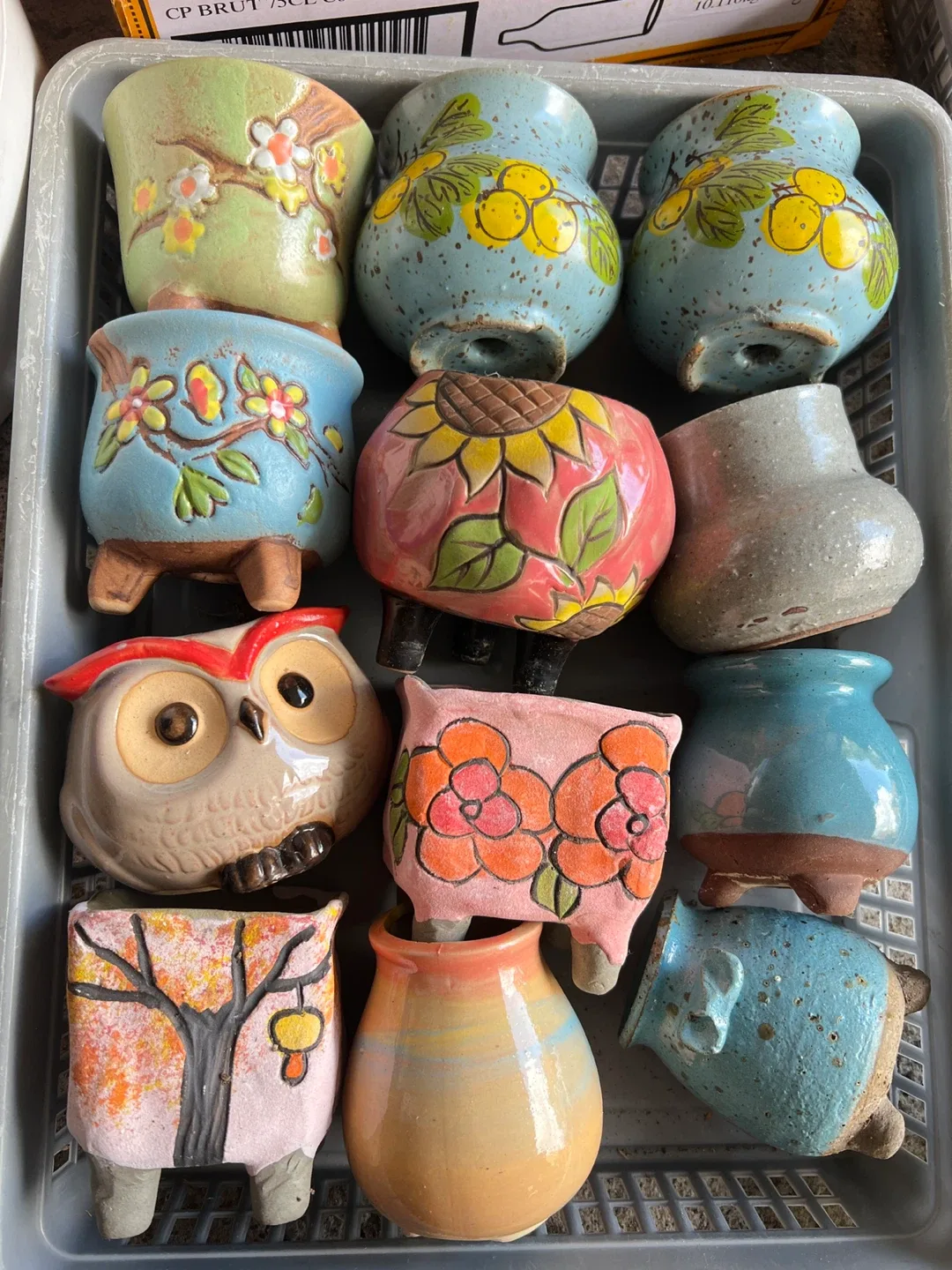 Assorted Decorative Ceramic Plant Pots $2-$4 each image indicator(5)