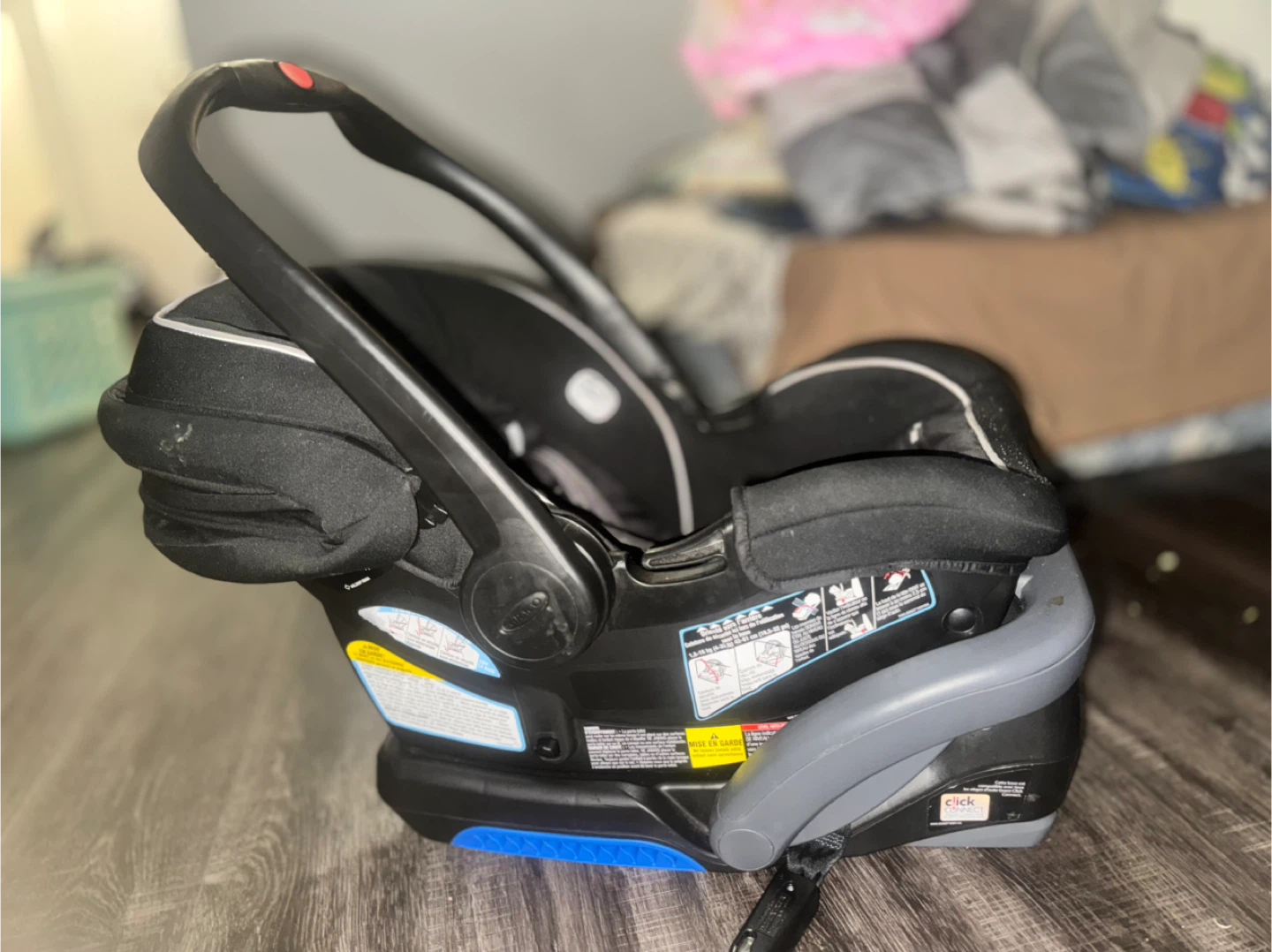 Click Connect SnugRide SnugLock 35 DLX Infant Car Seat