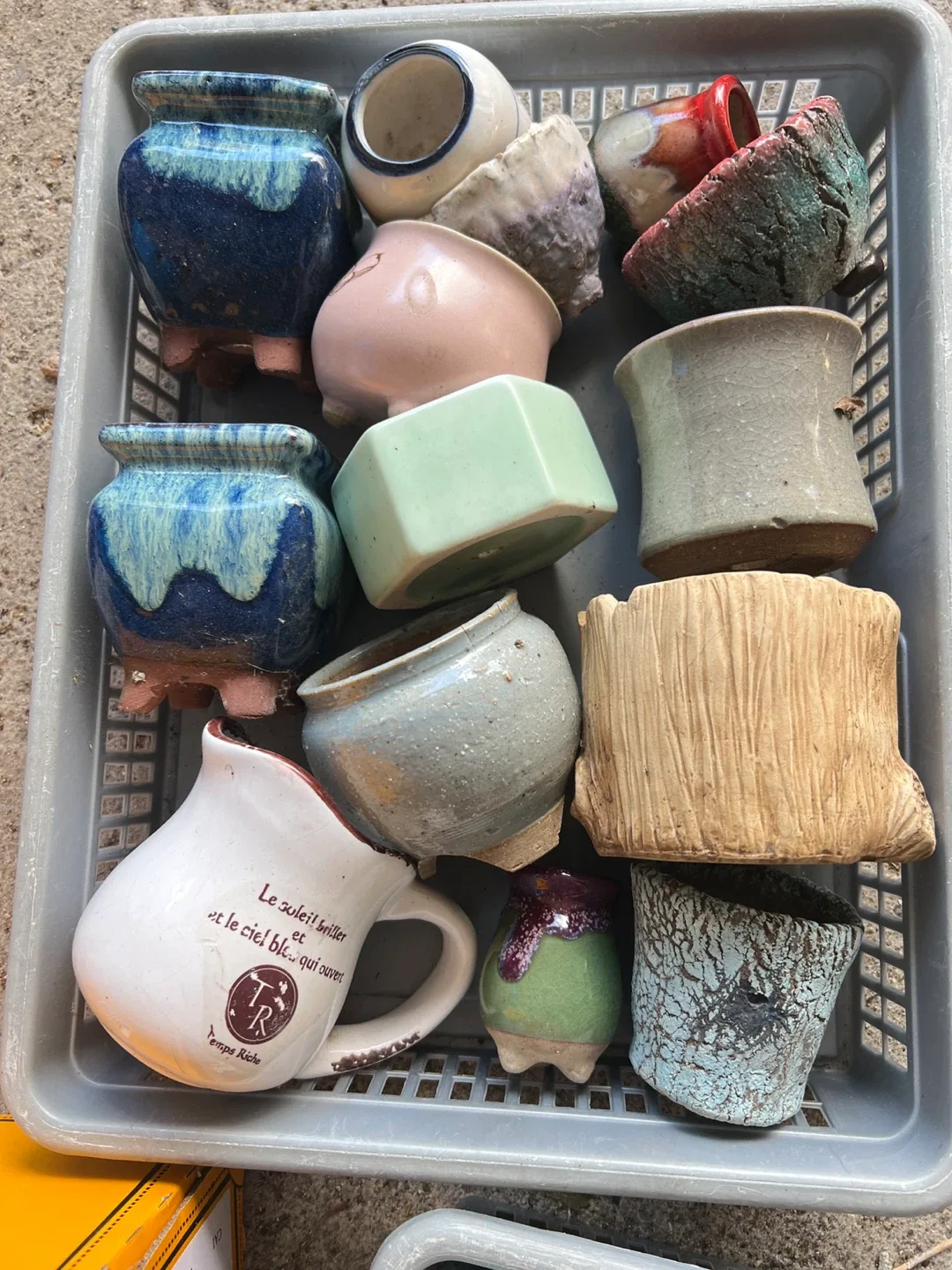 Assorted Decorative Ceramic Plant Pots $2-$4 each image indicator(8)