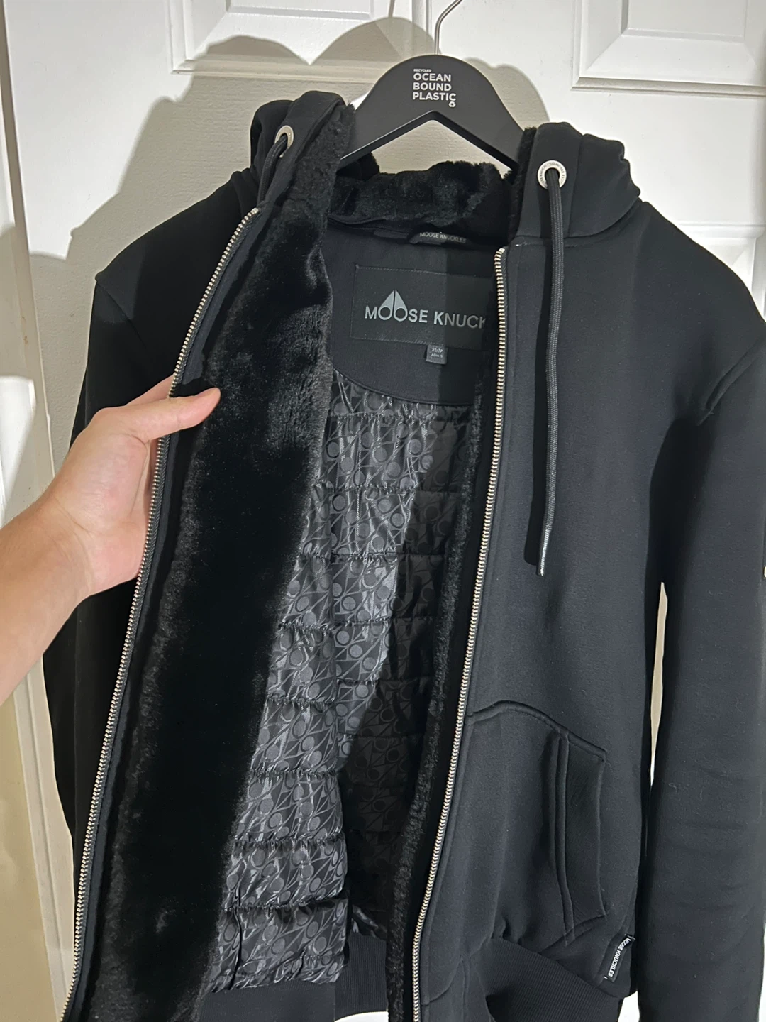 Moose Knuckles full black unisex bunny - photo 3