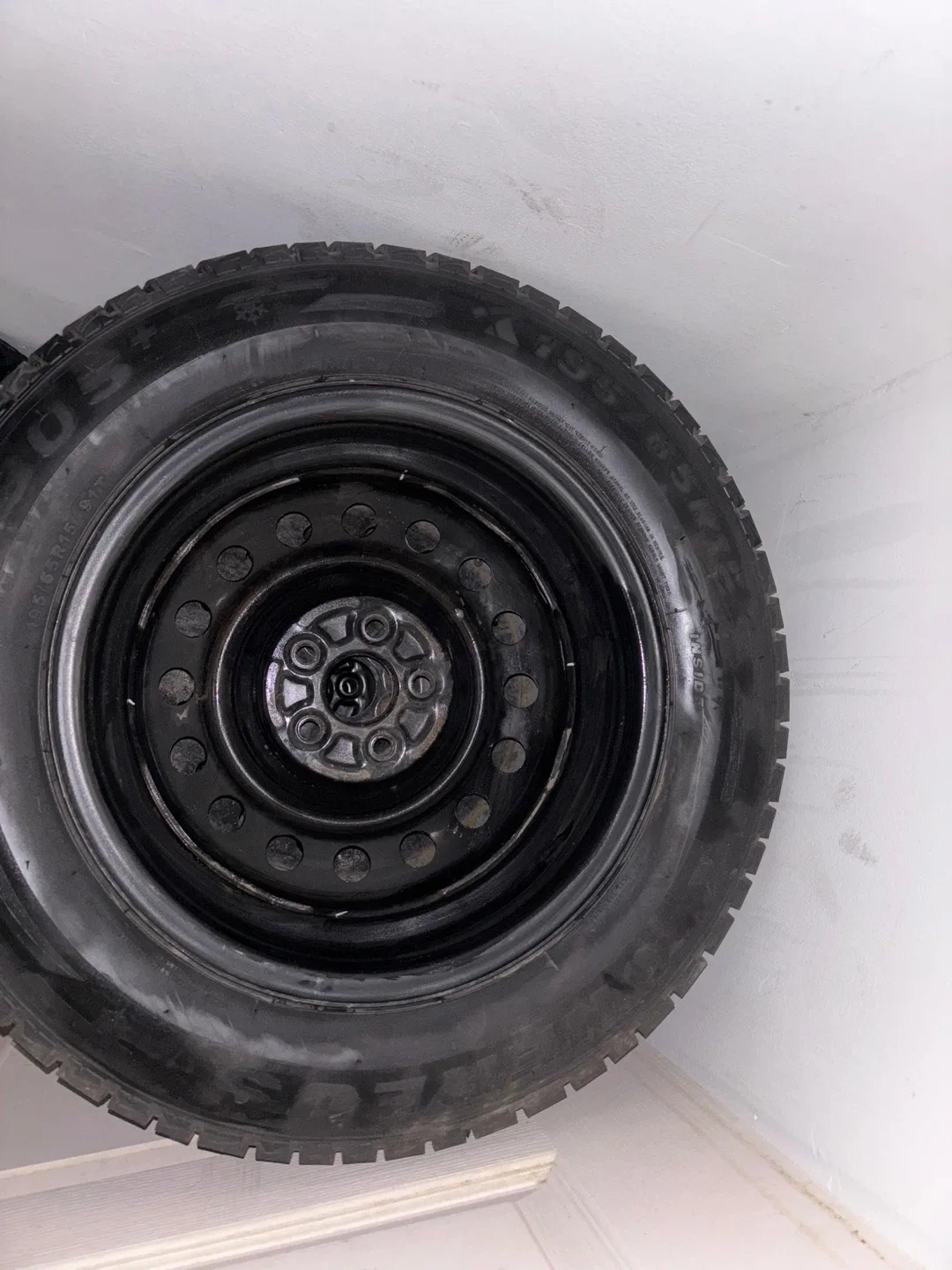 Set of 4 Winter Tires image indicator(2)