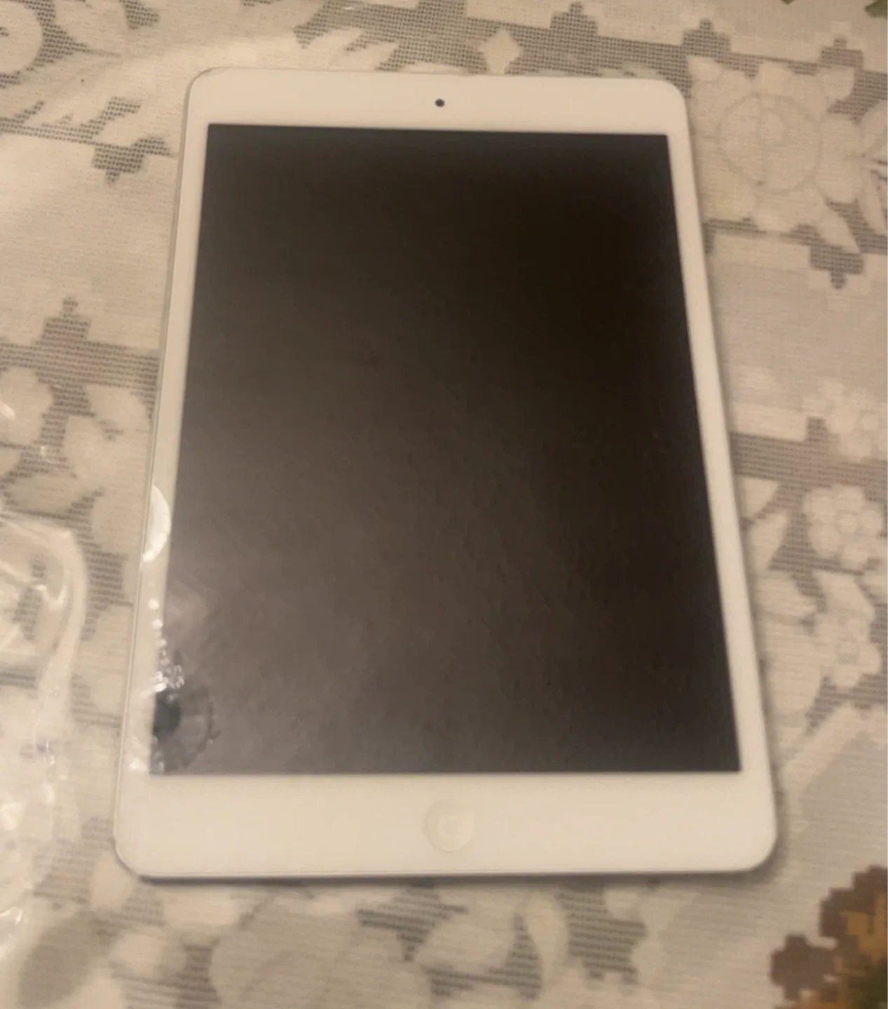 iPad for parts thumbnail