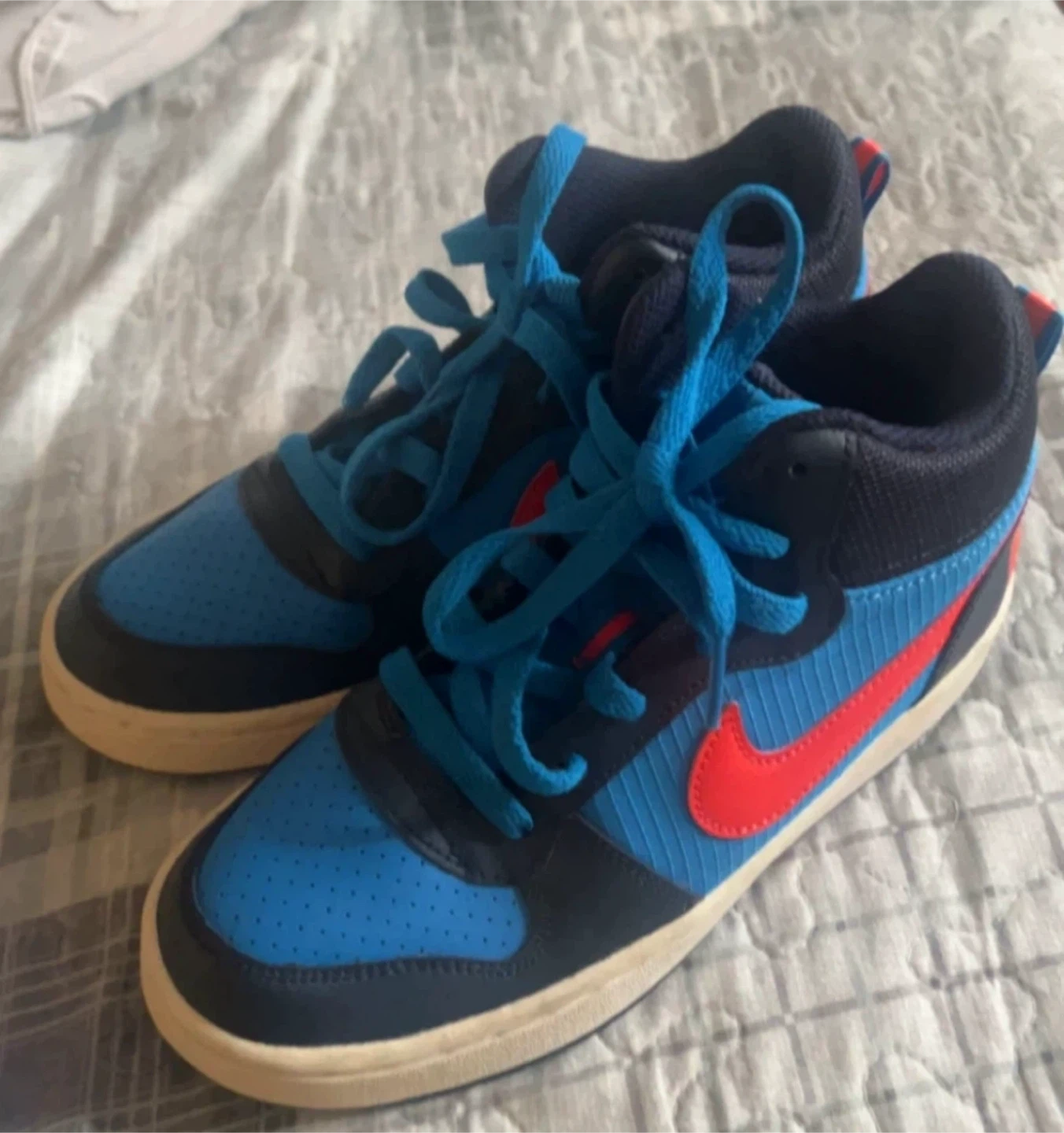 Nike Court Borough Mid 2 Shoes
