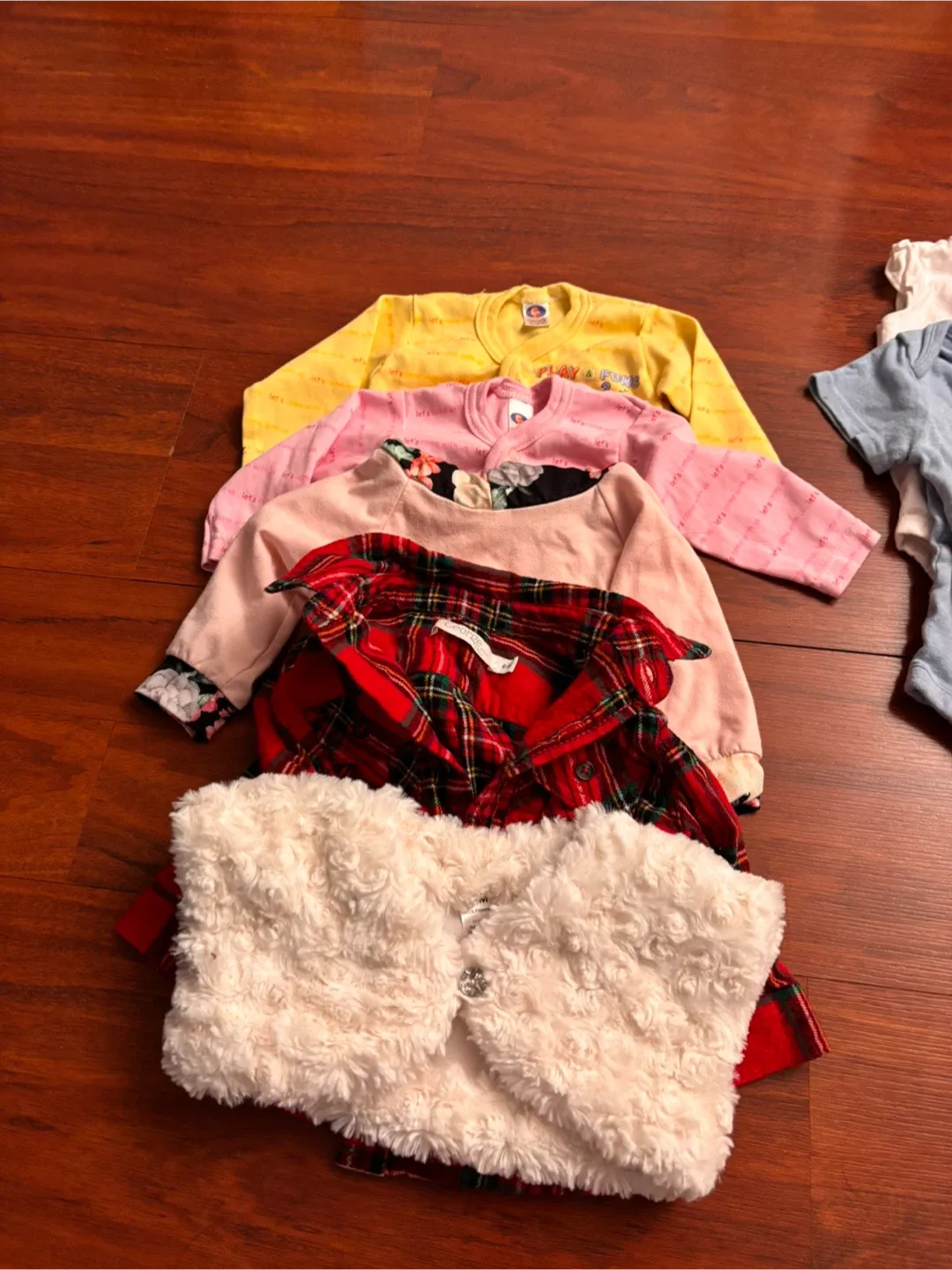 Baby Girl Clothes Bundle image indicator(2)