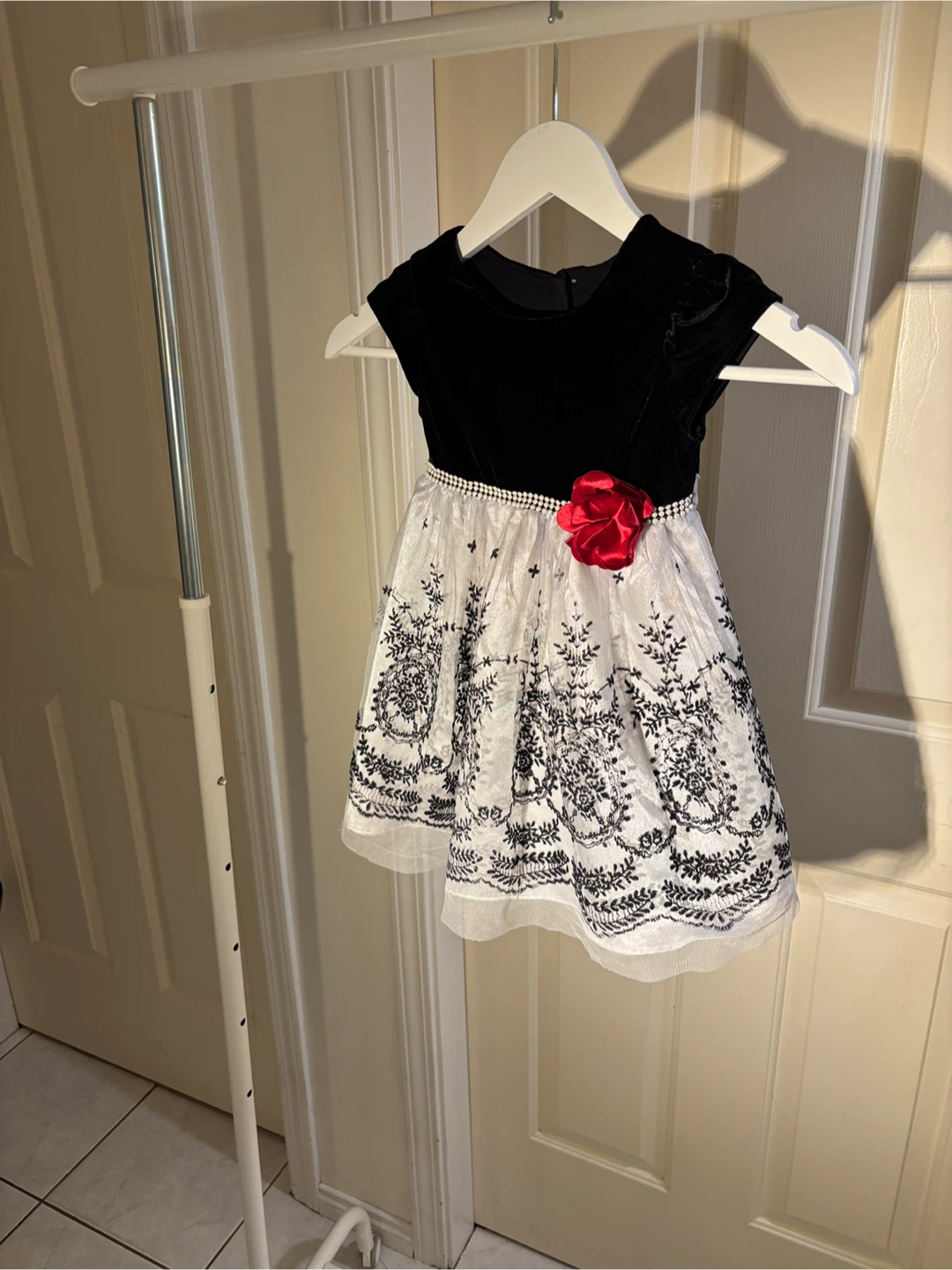 Girl’s Black Velvet & Soft Grey Dress 🖤