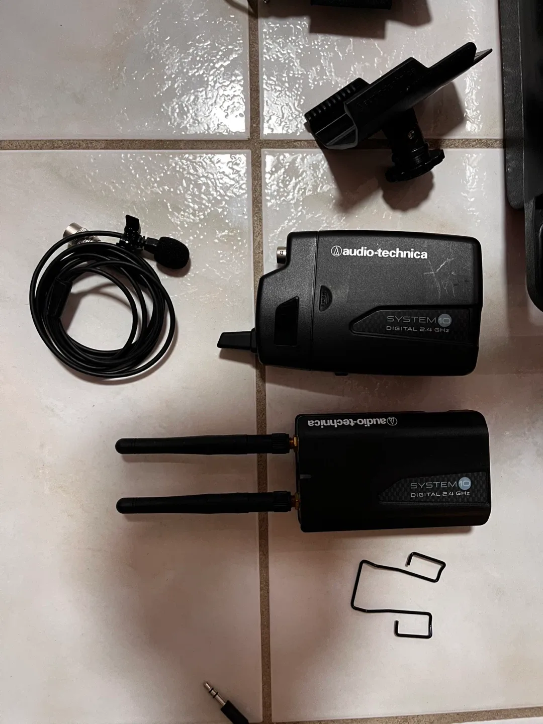 Location recording kit: Tascam, Rode, Audio-Technica image indicator(5)