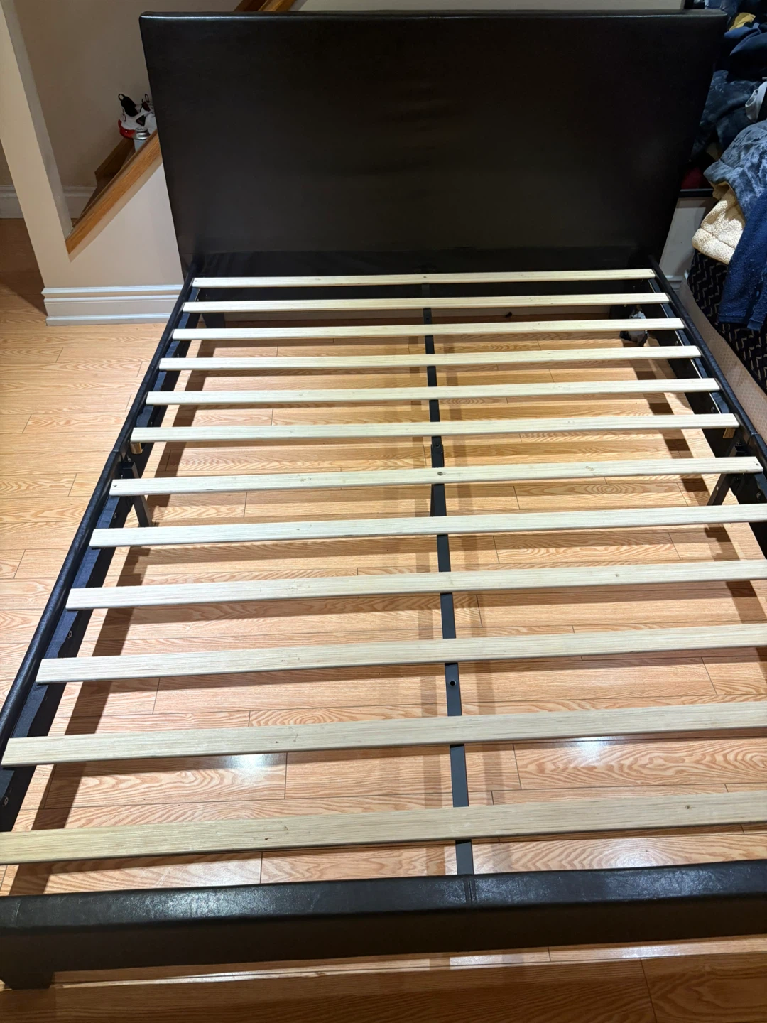 Queen size Black Faux Leather Bed Frame - photo 2