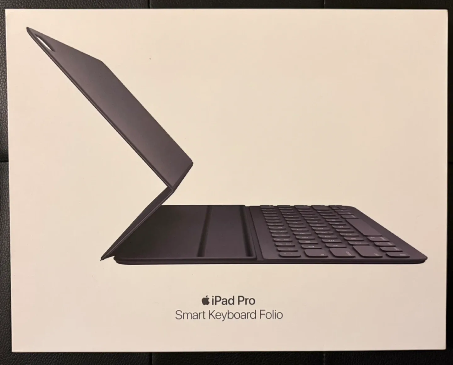 Apple 12.9-inch iPad Pro Smart Keyboard Folio image indicator(6)