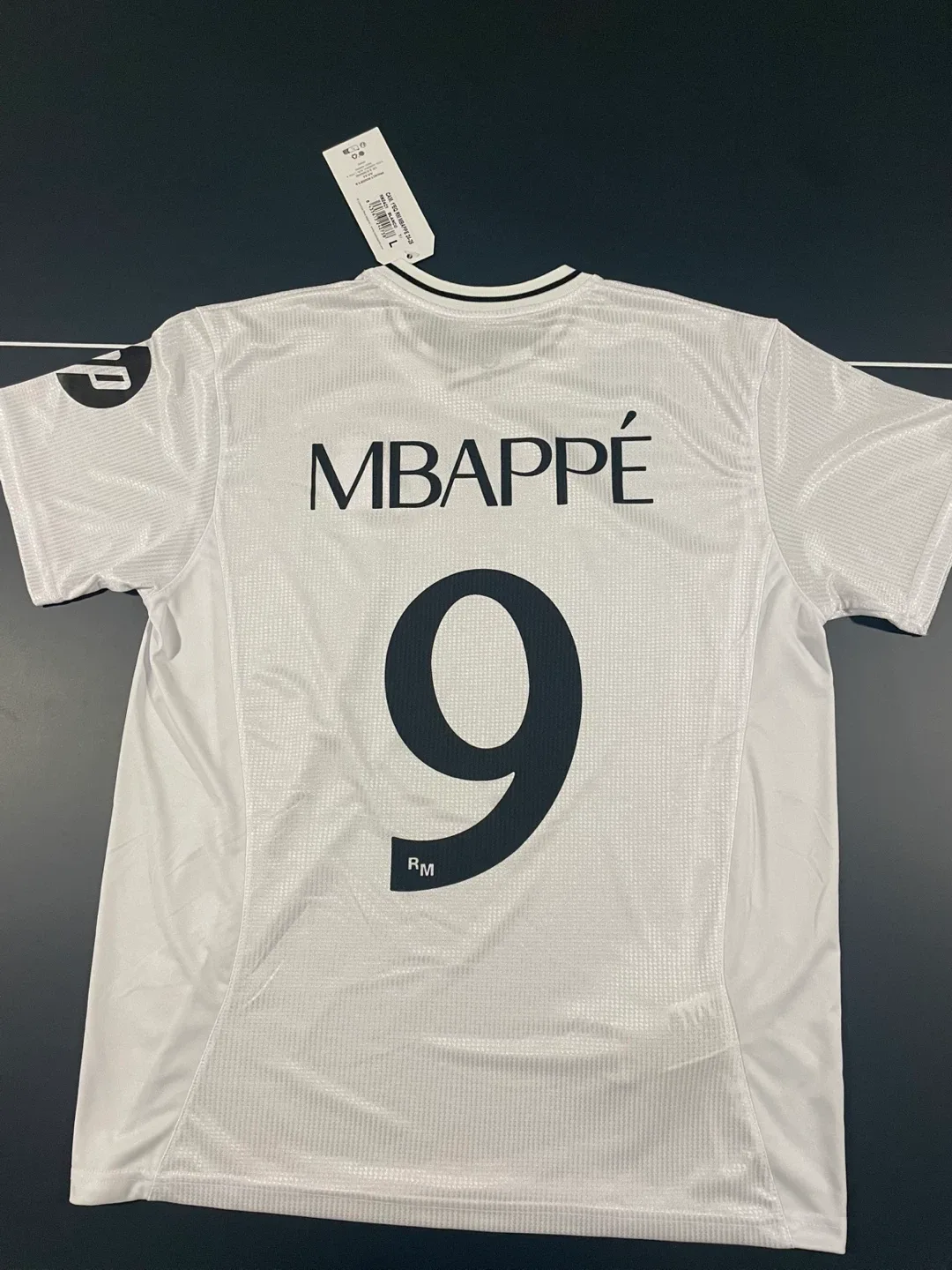 Real Madrid Mbappe #9 Jersey - Size L image indicator(2)