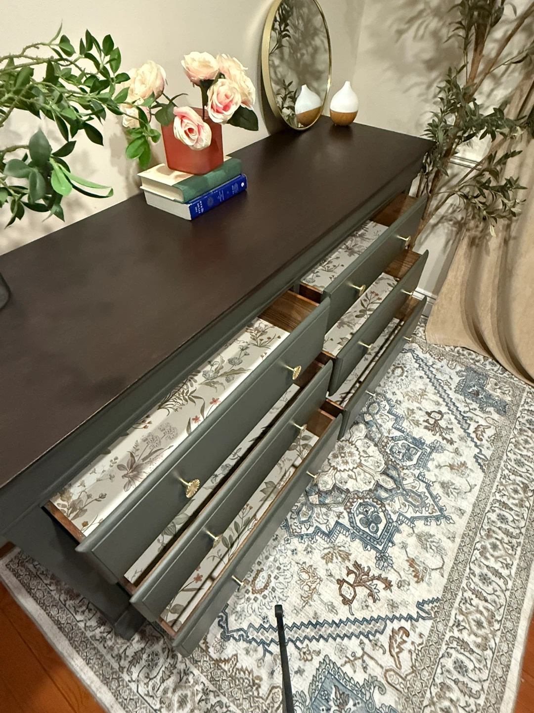 Painted 6-Drawer Dresser - photo 3