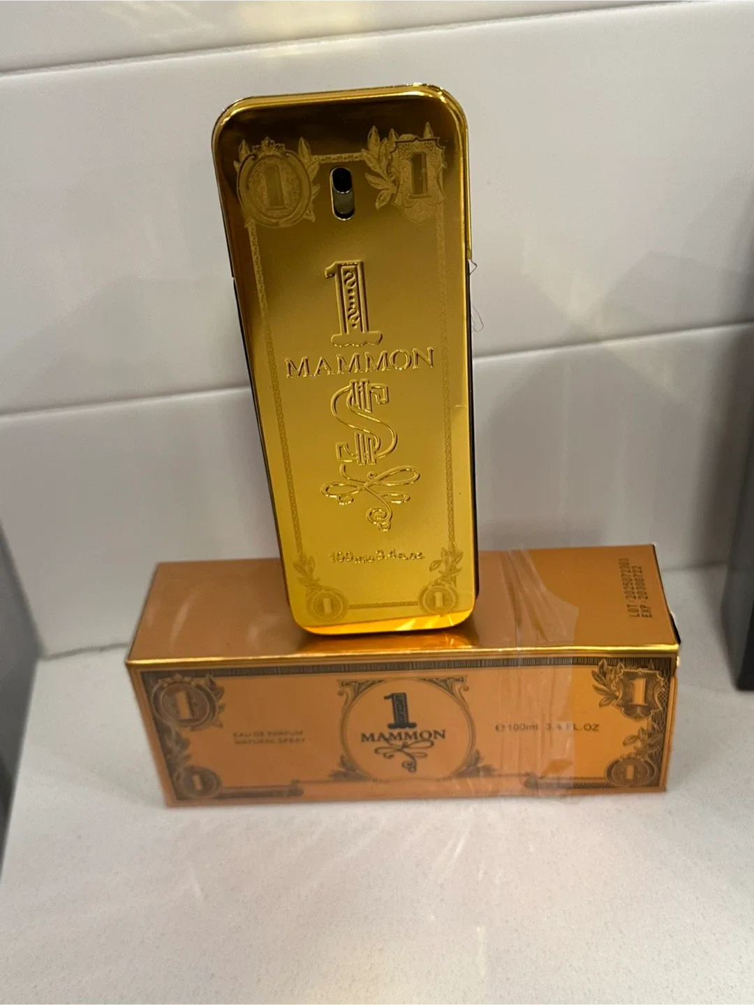 Man’s perfume image indicator(3)