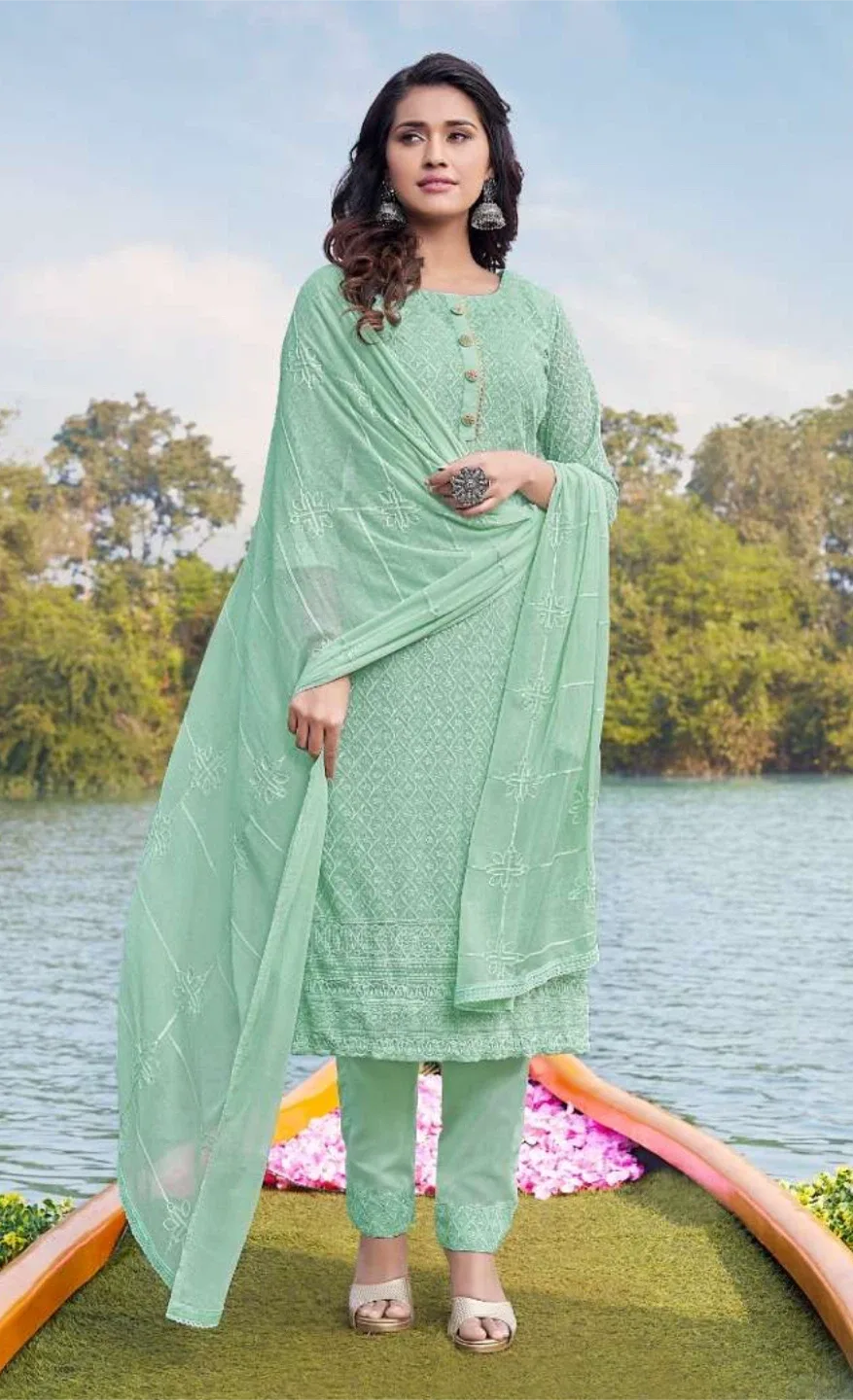 Women's Salwar Kameez image indicator(2)