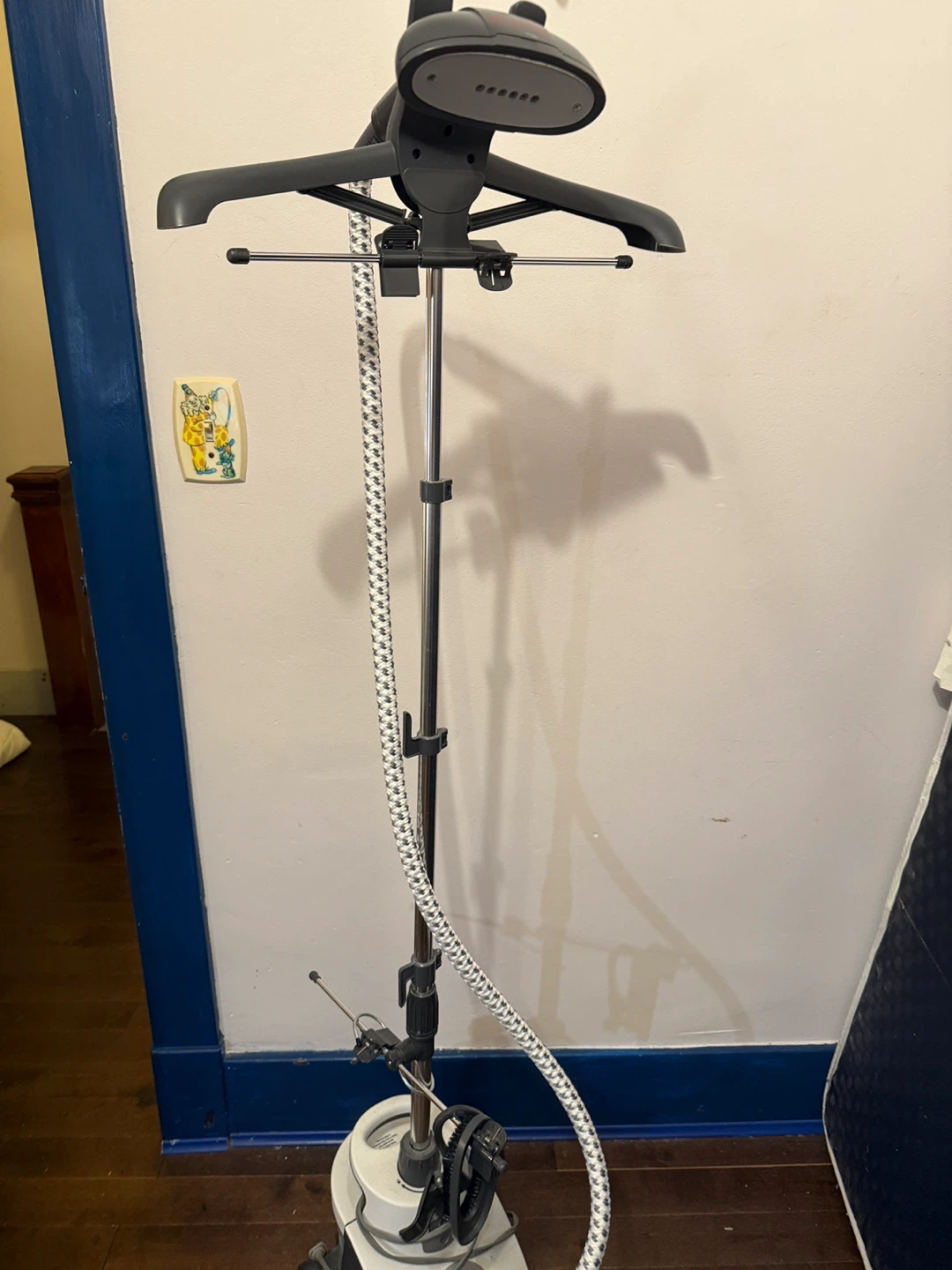 Standing Garment Steamer