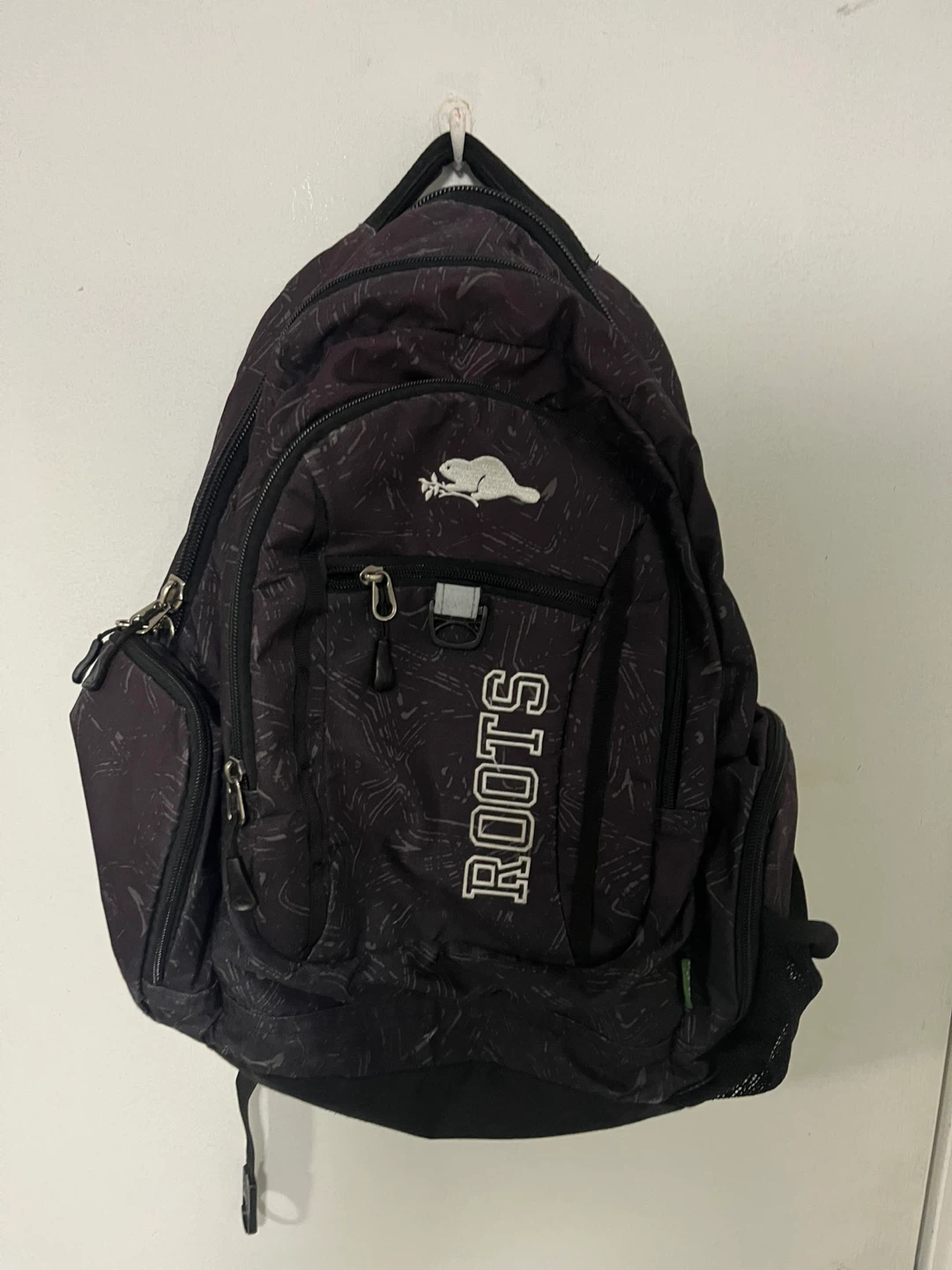Roots Backpack - Black