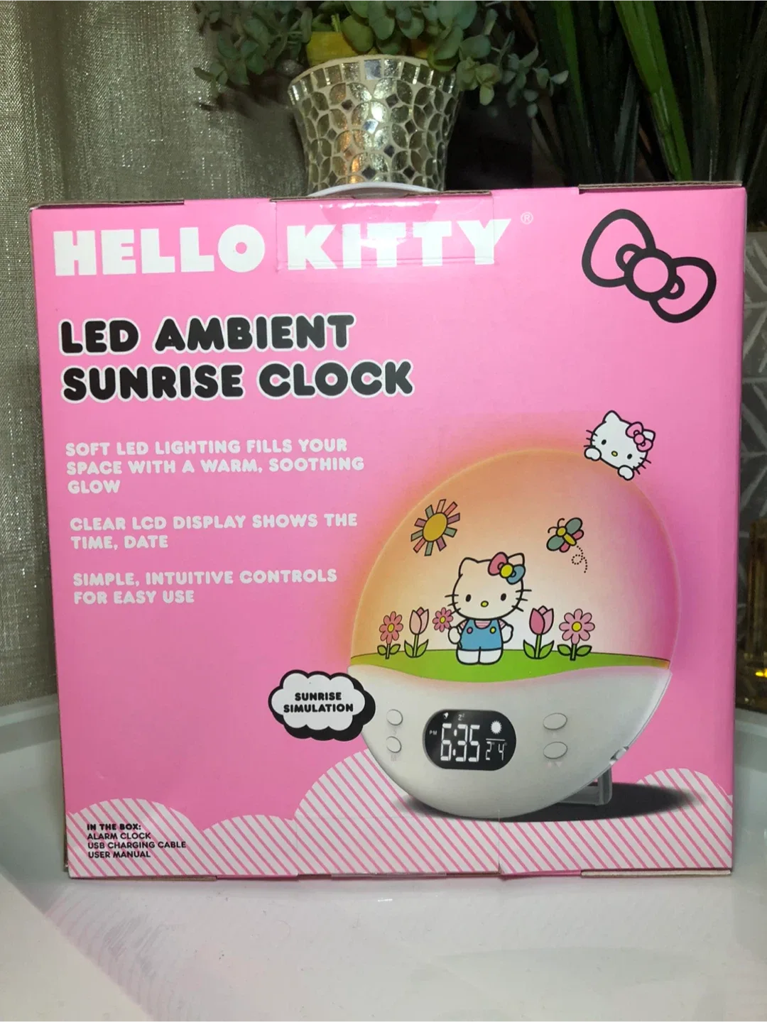 Hello Kitty LED Ambient Sunrise Clock - New in Box! image indicator(2)