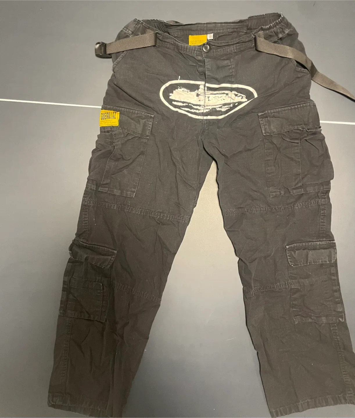 GuerillaZ Black Cargo Pants image indicator(2)