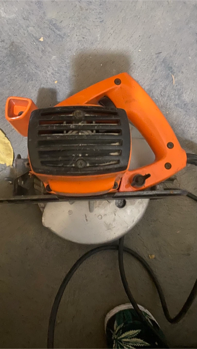 🥕Black & Decker 7 1/4" Circular Saw - photo 2