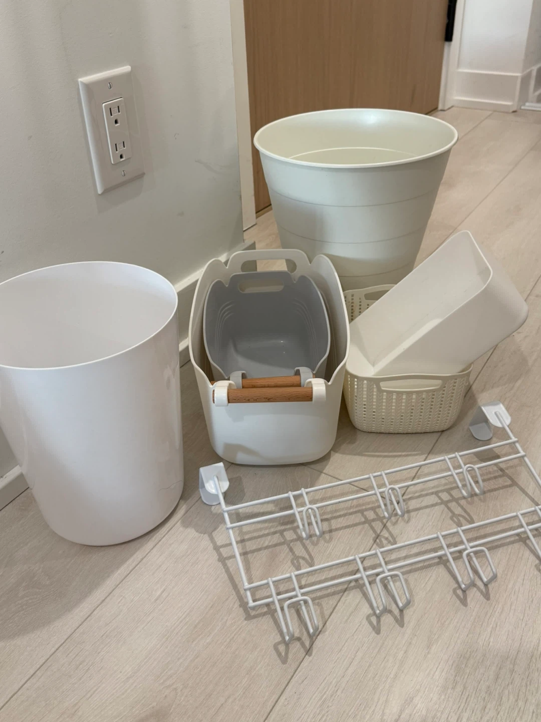 Assorted Home Organization Items