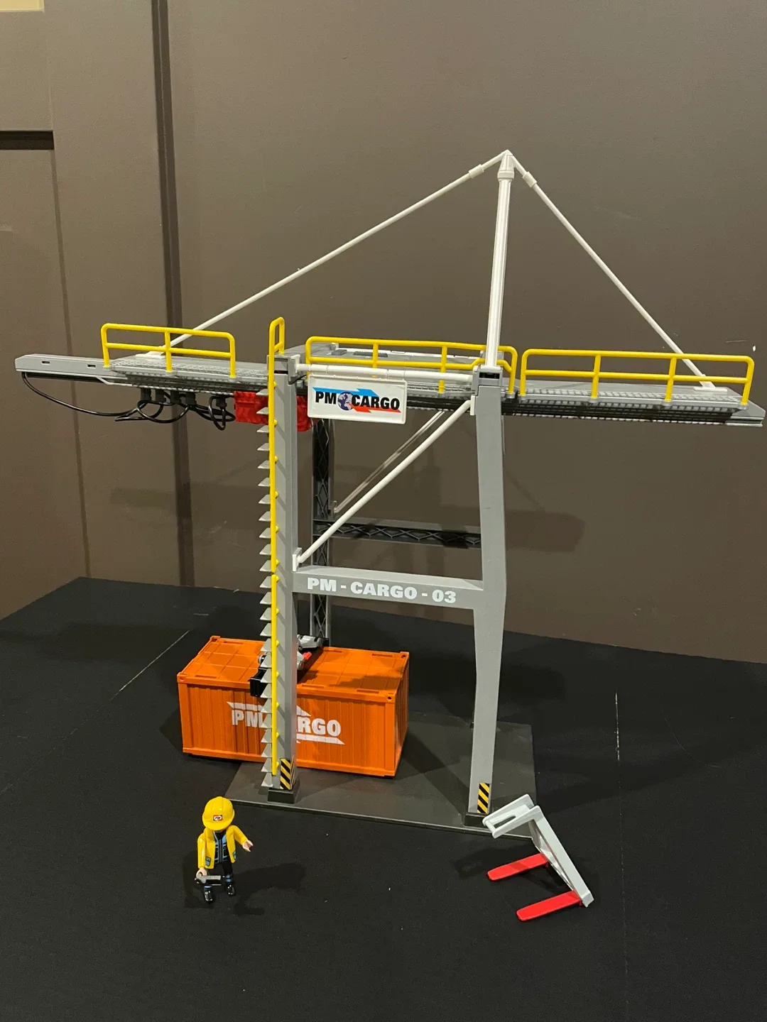 Playmobil City Action Cargo Crane Set image indicator(4)