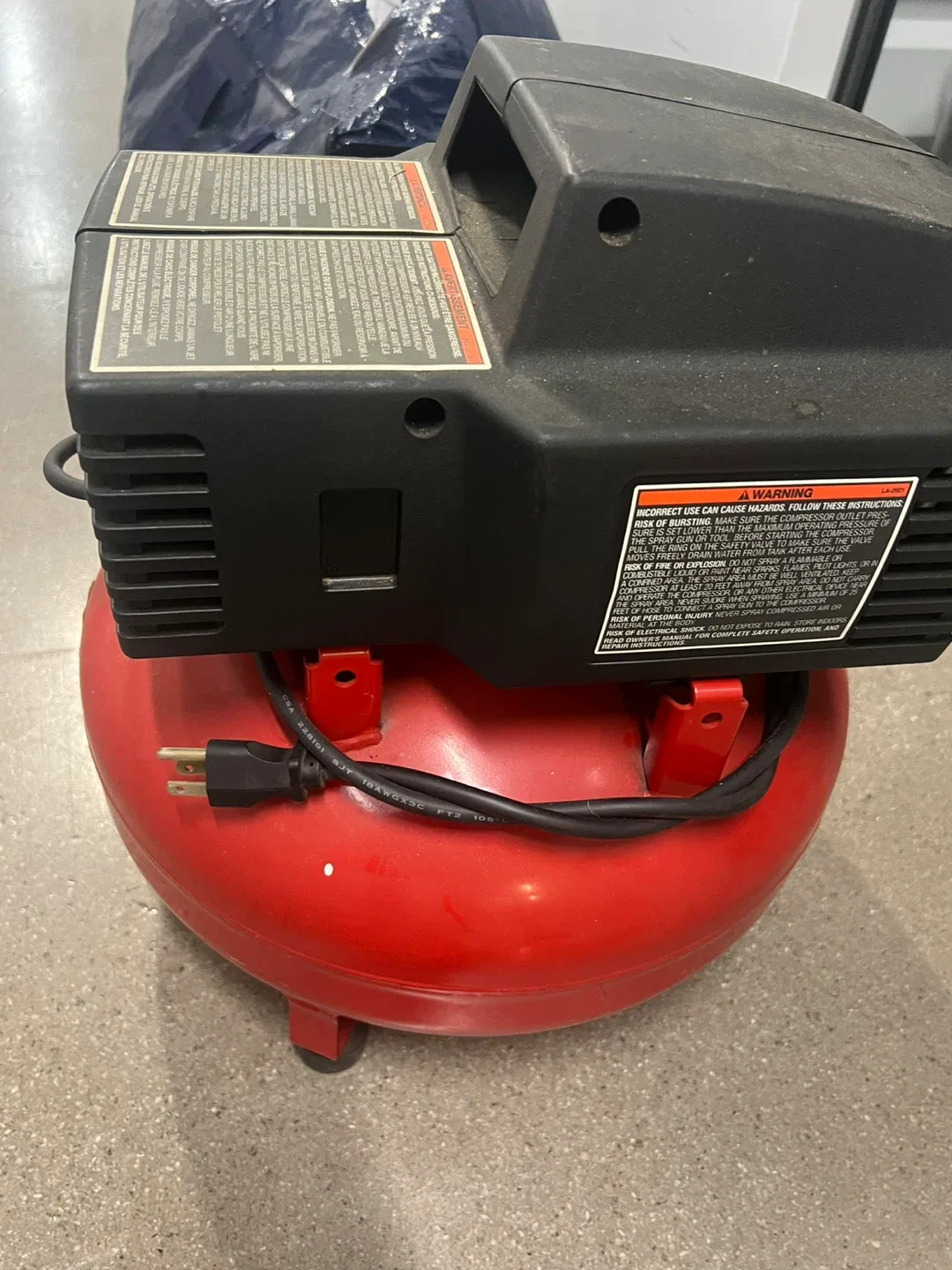 Porter-Cable 6 Gallon Air Compressor image indicator(3)