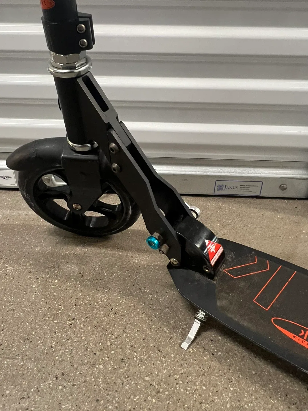 Micro Kickboard Scooter - Black image indicator(4)