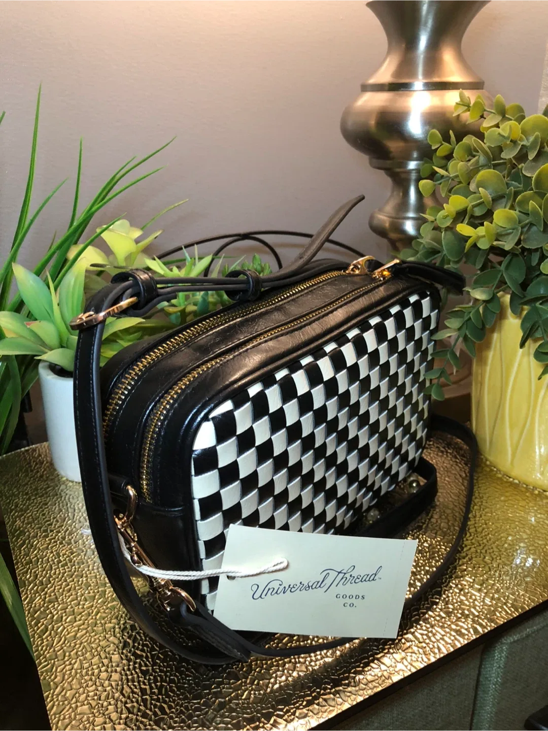 Universal Thread Black & White Checkerboard Crossbody Bag image indicator(2)