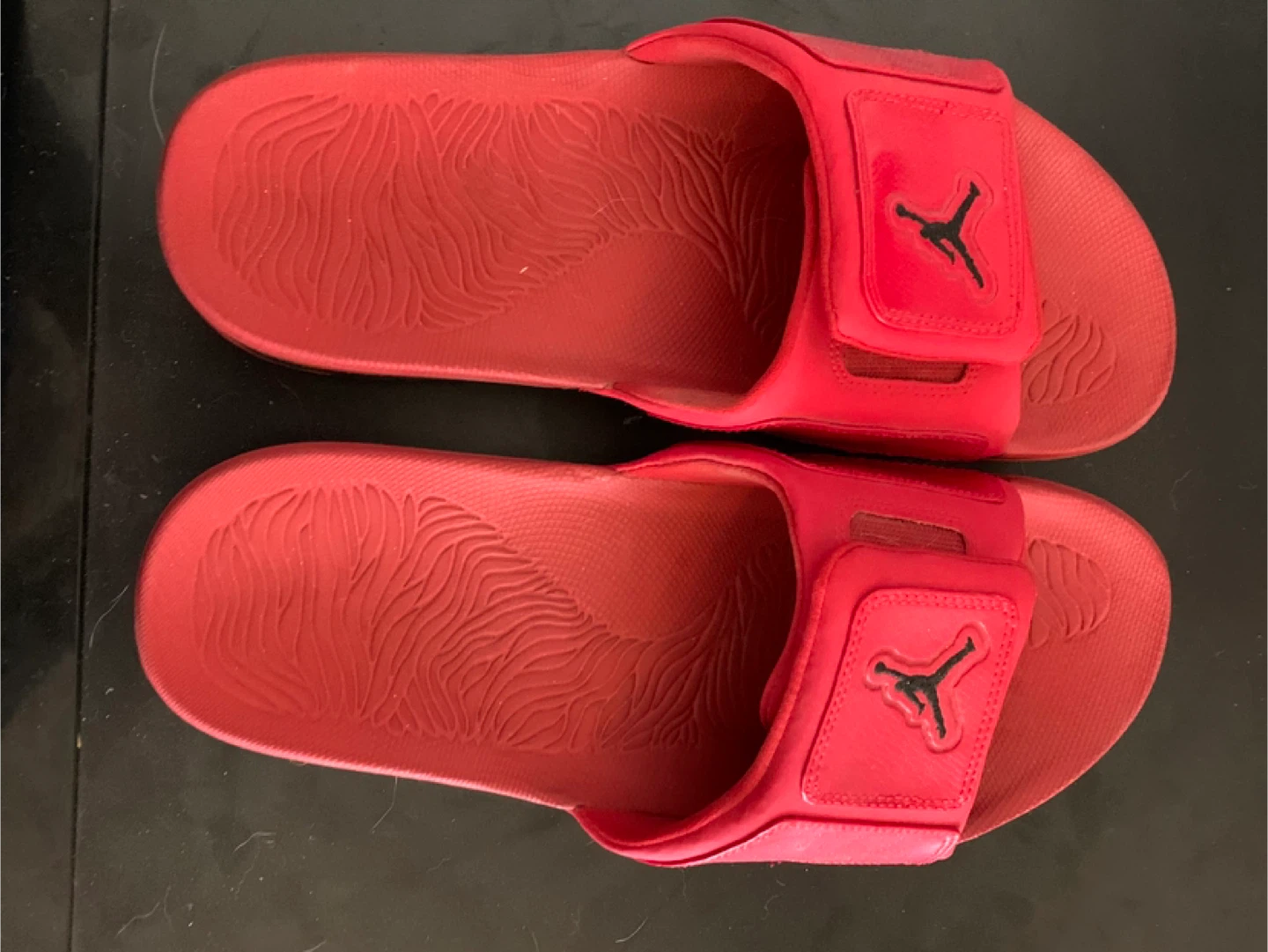 Jordan Red Slides & UGG Brown Flip Flops - photo 3