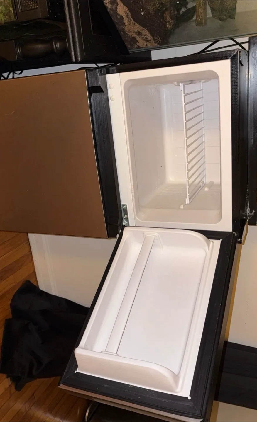 Magic Chef Mini Fridge image indicator(4)