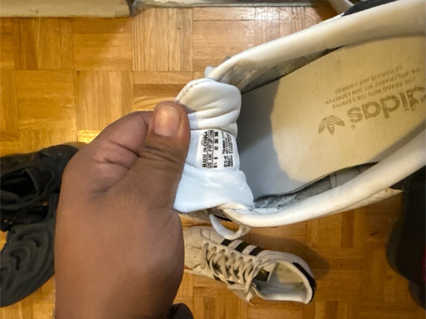 Adidas Superstar Shoes - US 8½ image indicator(3)