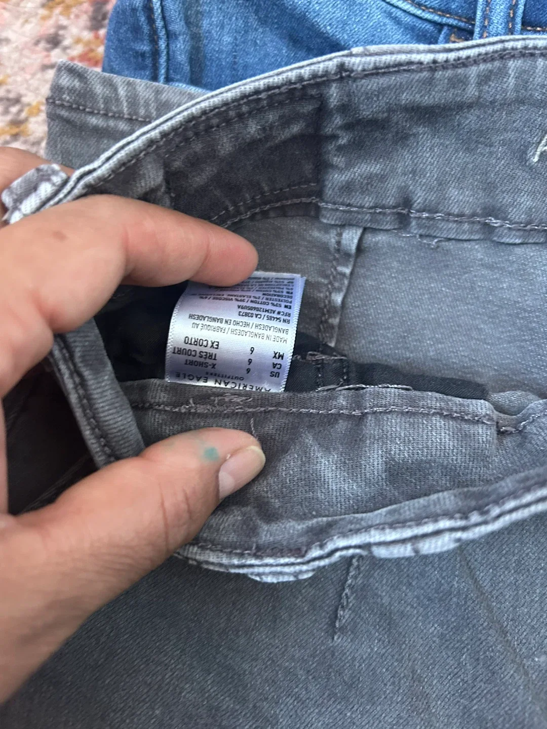 American Eagle jeans size 6 read description ⤵️ image indicator(3)