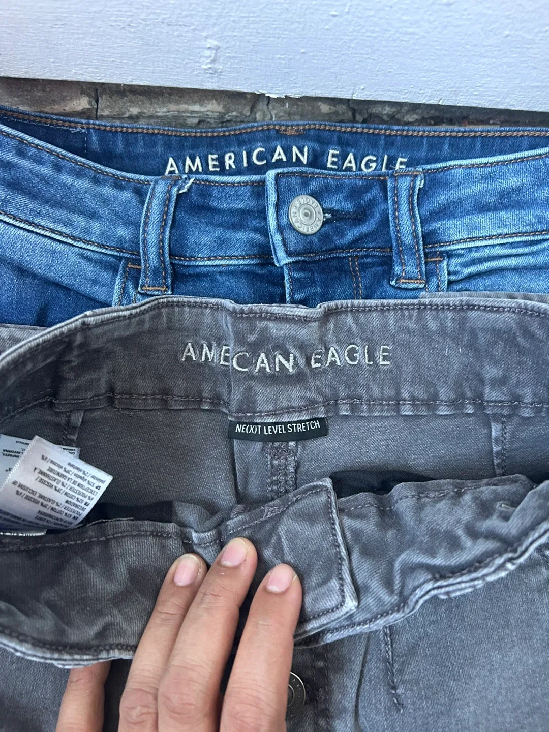 American Eagle jeans size 6 read description ⤵️ image indicator(2)