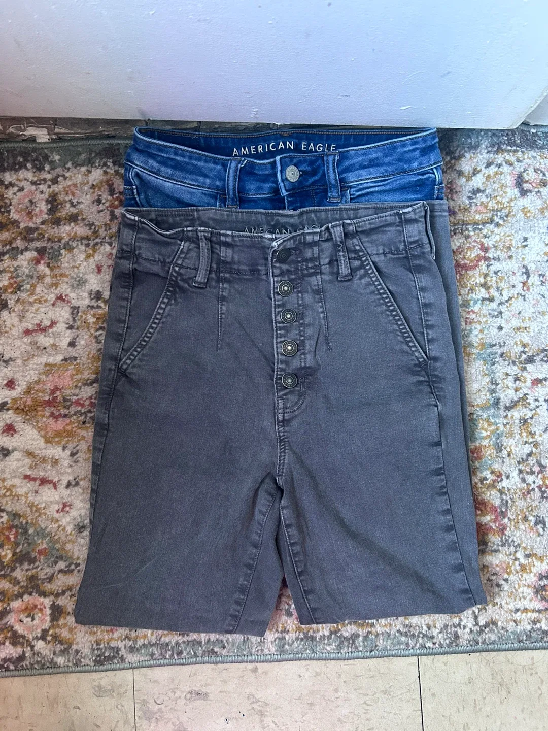 American Eagle jeans size 6 read description ⤵️ thumbnail