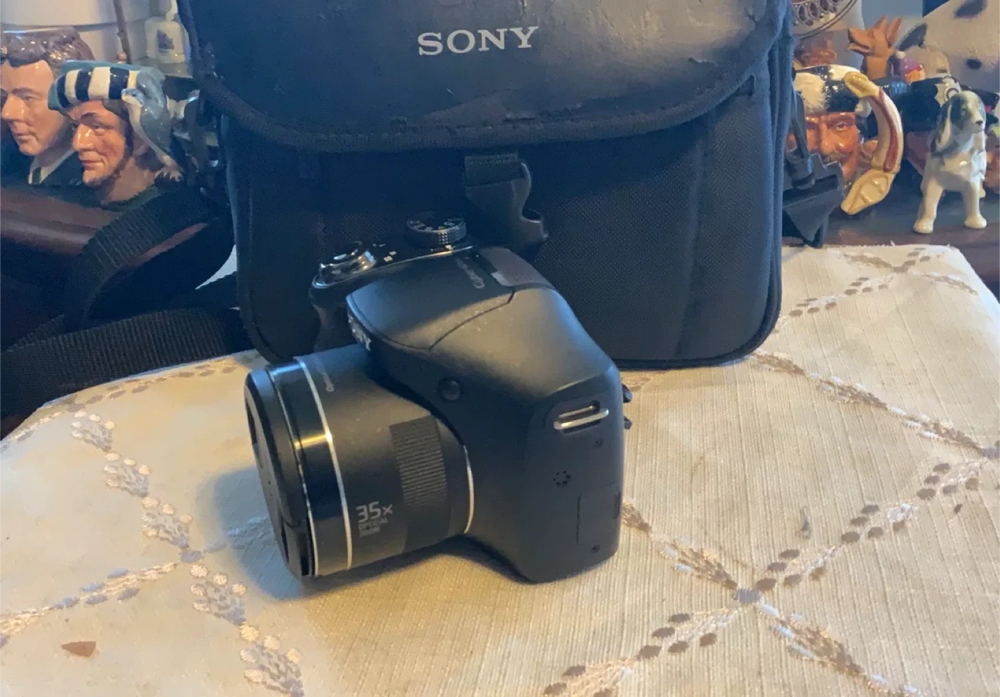 Sony Cyber-shot DSC-H300 Digital Camera w/ Case image indicator(3)