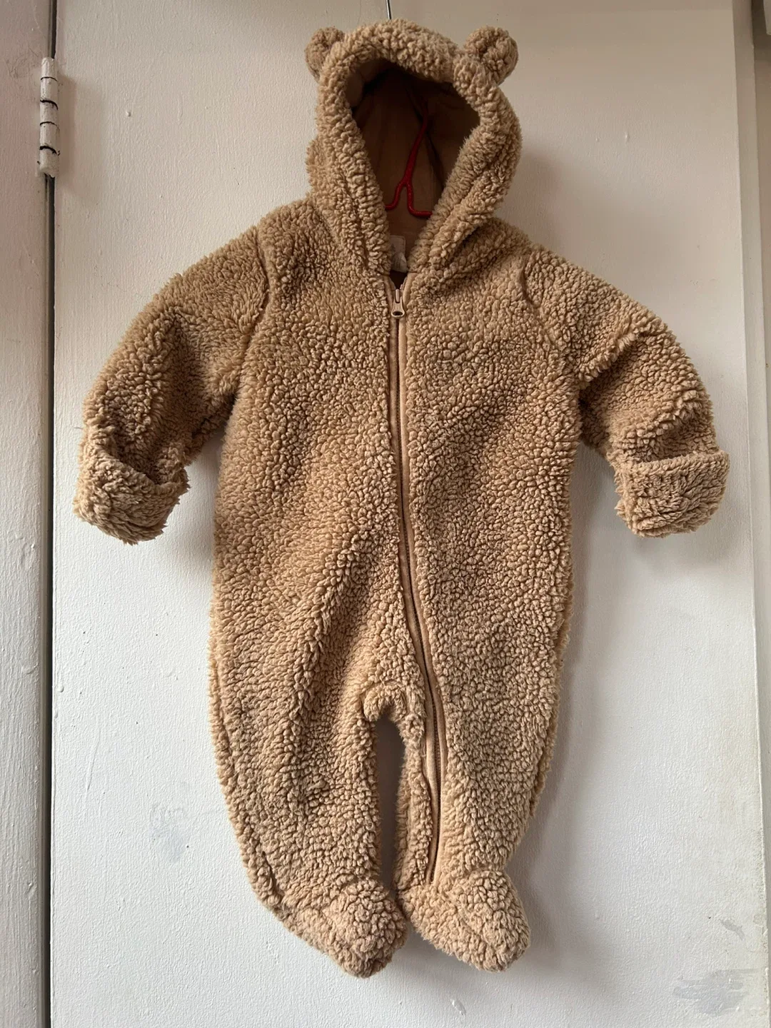 Baby Gap snow suit size 3-6 months read description ⤵️ thumbnail