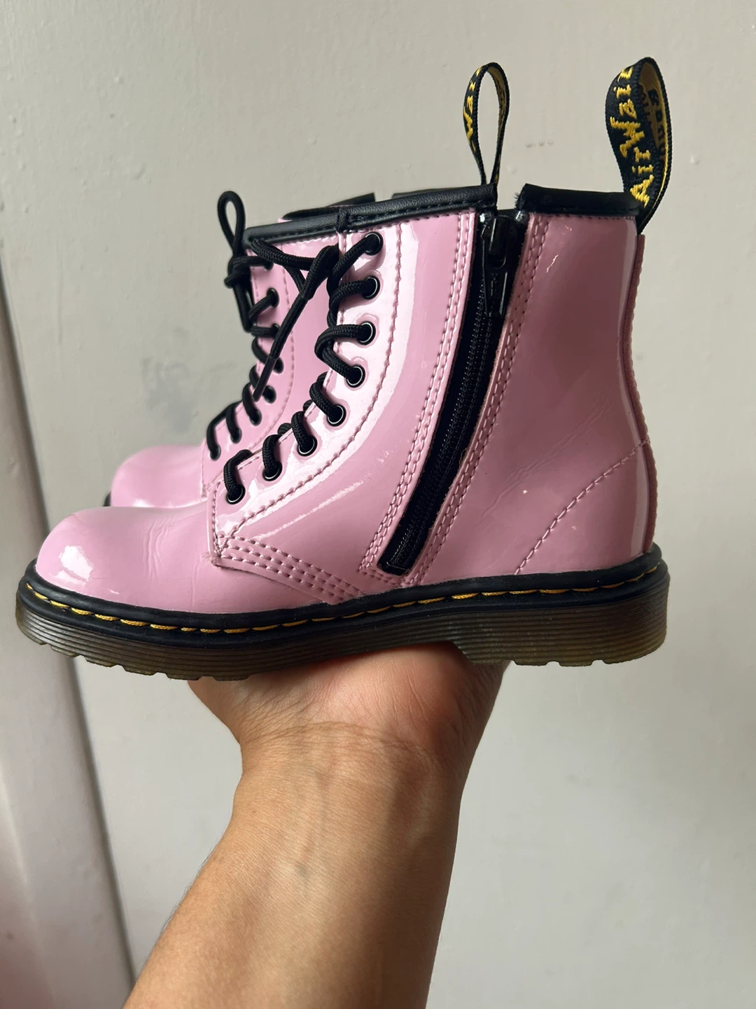 Dr Martens Girls boots size 10 - photo 3