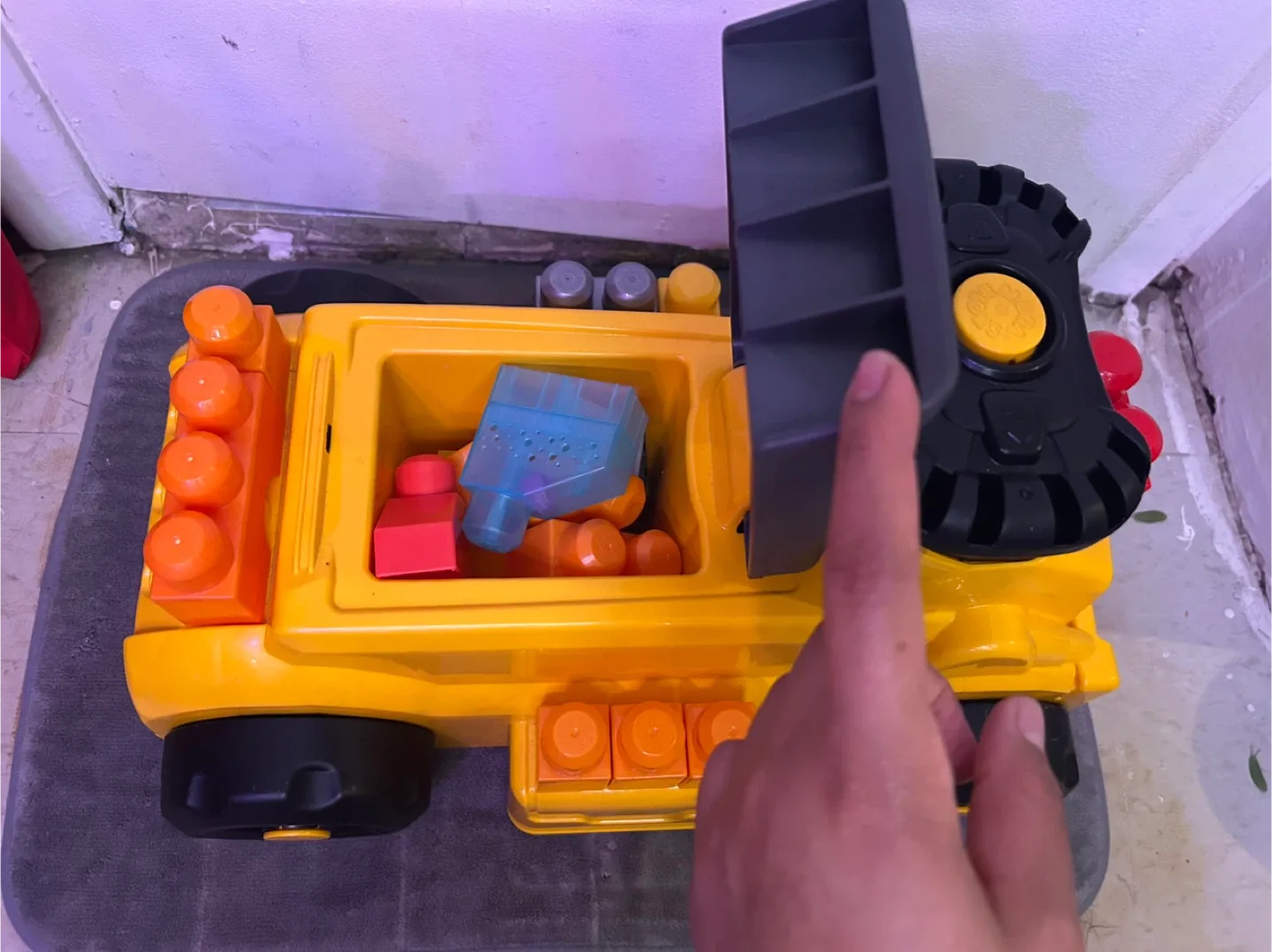 Cat Build-N-Play Ride-On Toy with blocks Read Description ⤵️ image indicator(2)