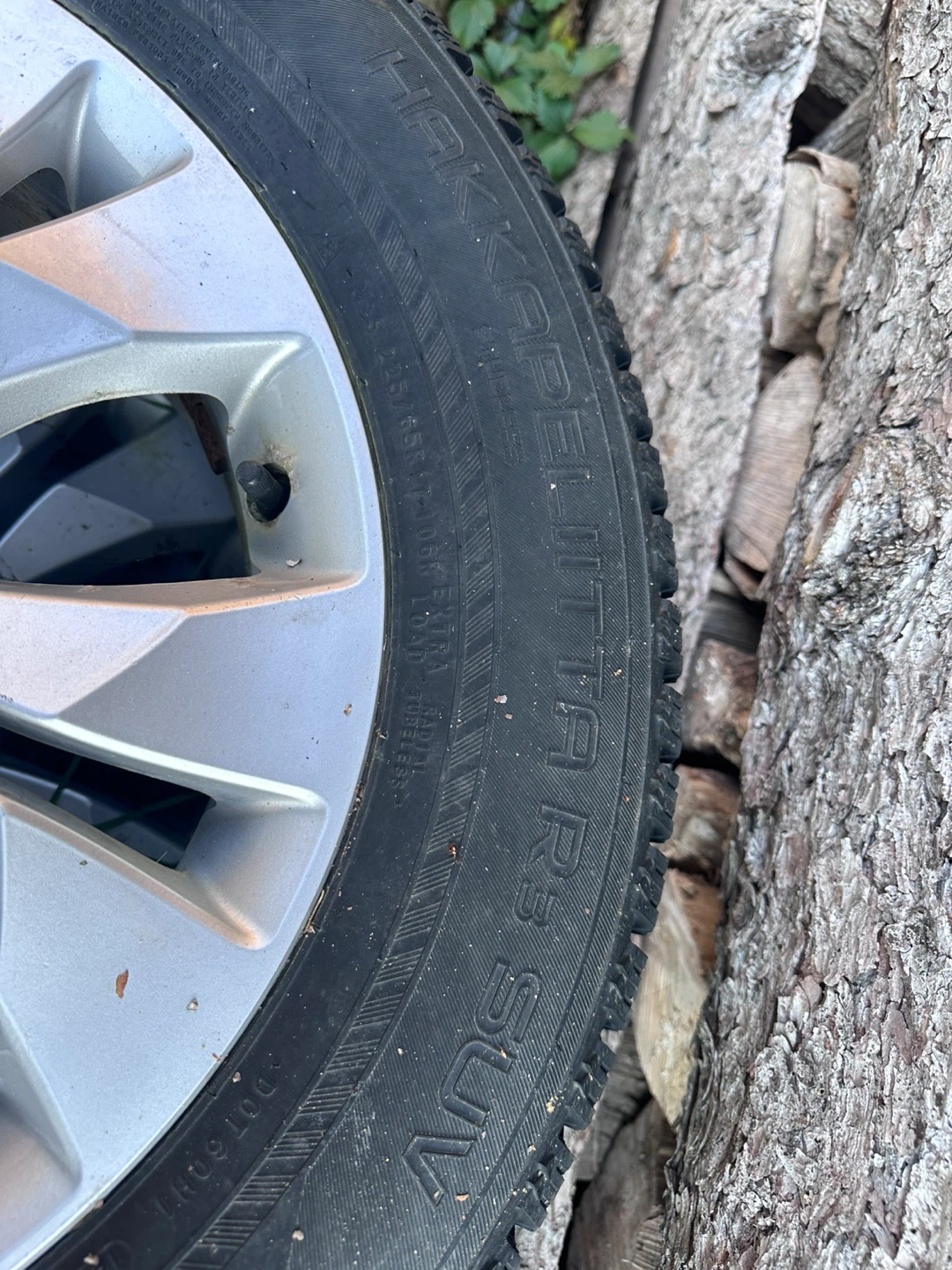 Honda Rim with Nokian Hakkapeliitta R3 SUV Tire - photo 2