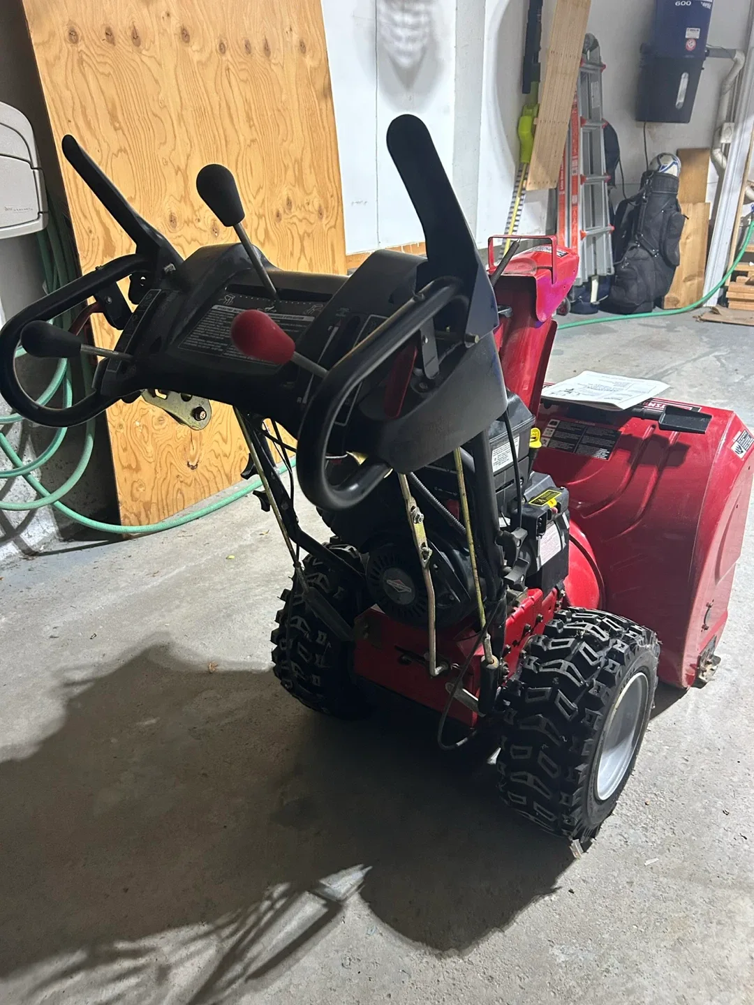 Craftsman 27" Two-Stage Snow Thrower image indicator(6)